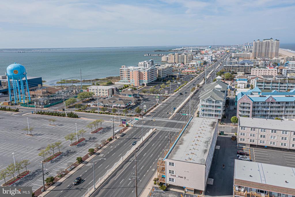 4000 COASTAL HIGHWAY 212