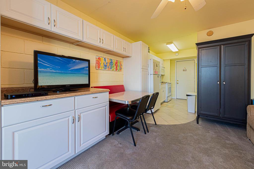 11 62ND STREET 104