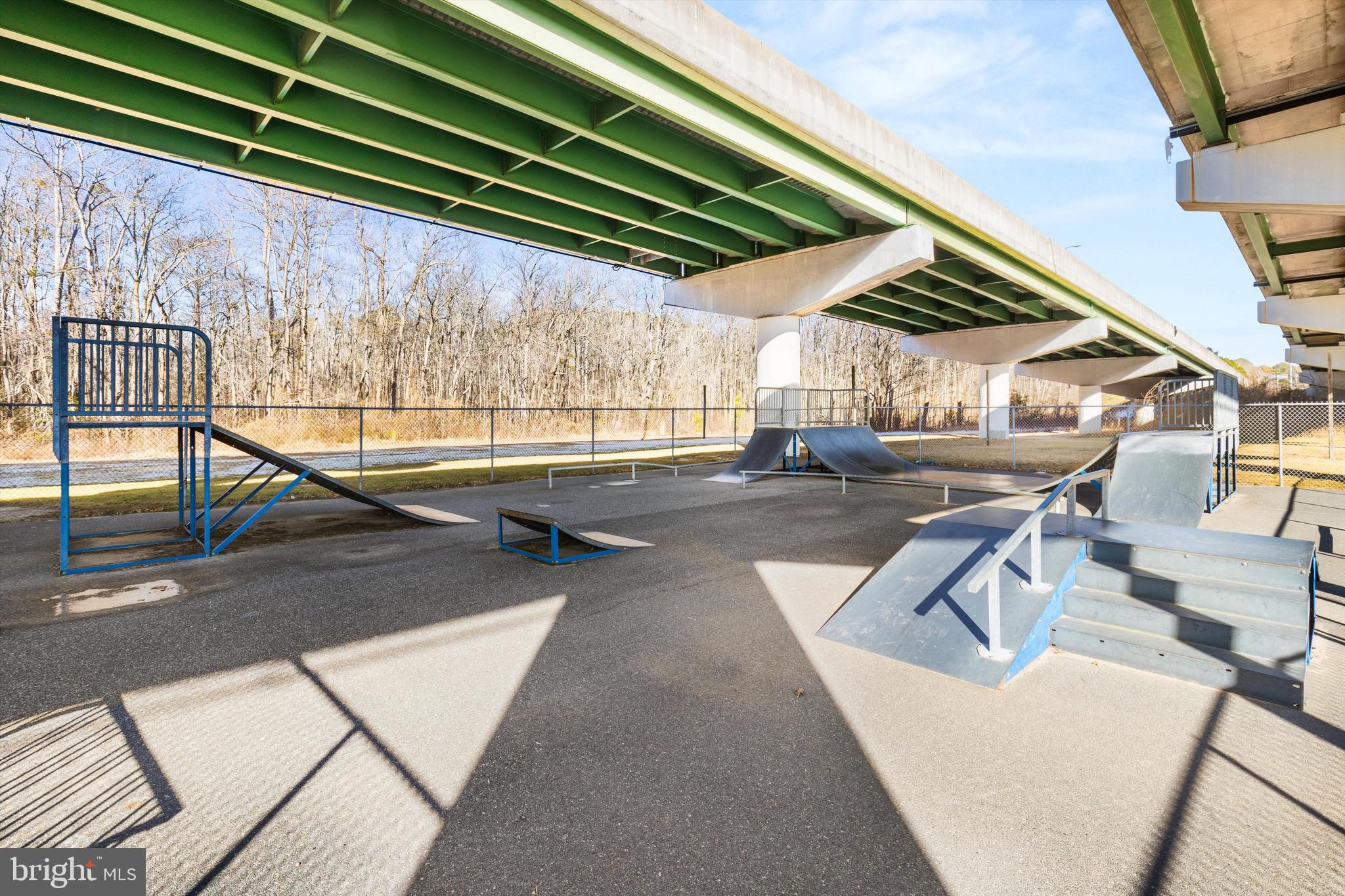 3 WINTER QUARTERS DRIVE