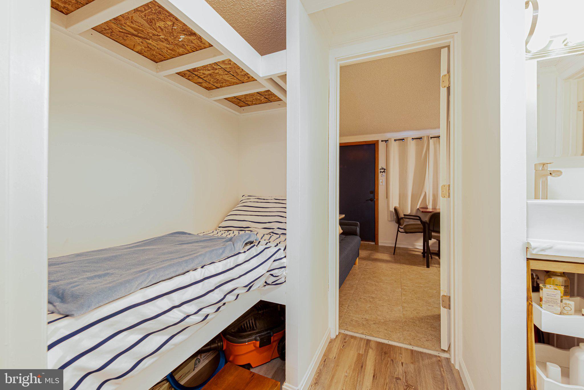 2707 JUDLEE AVENUE 105