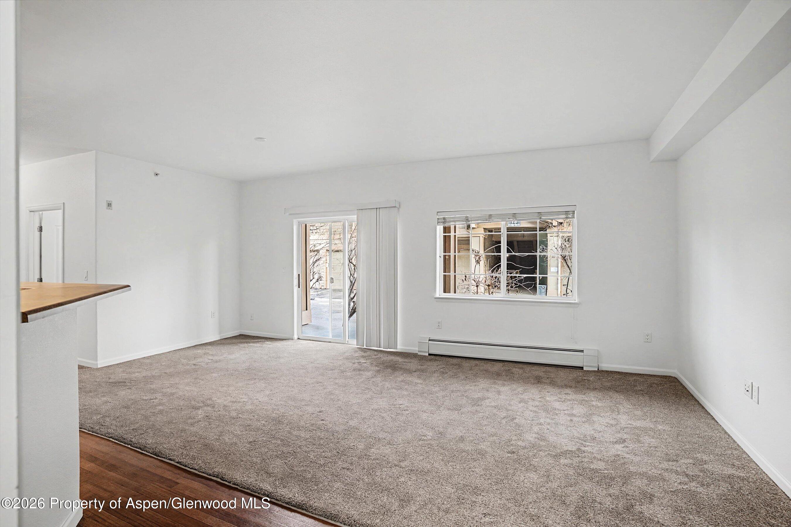 326 River View Drive, 101