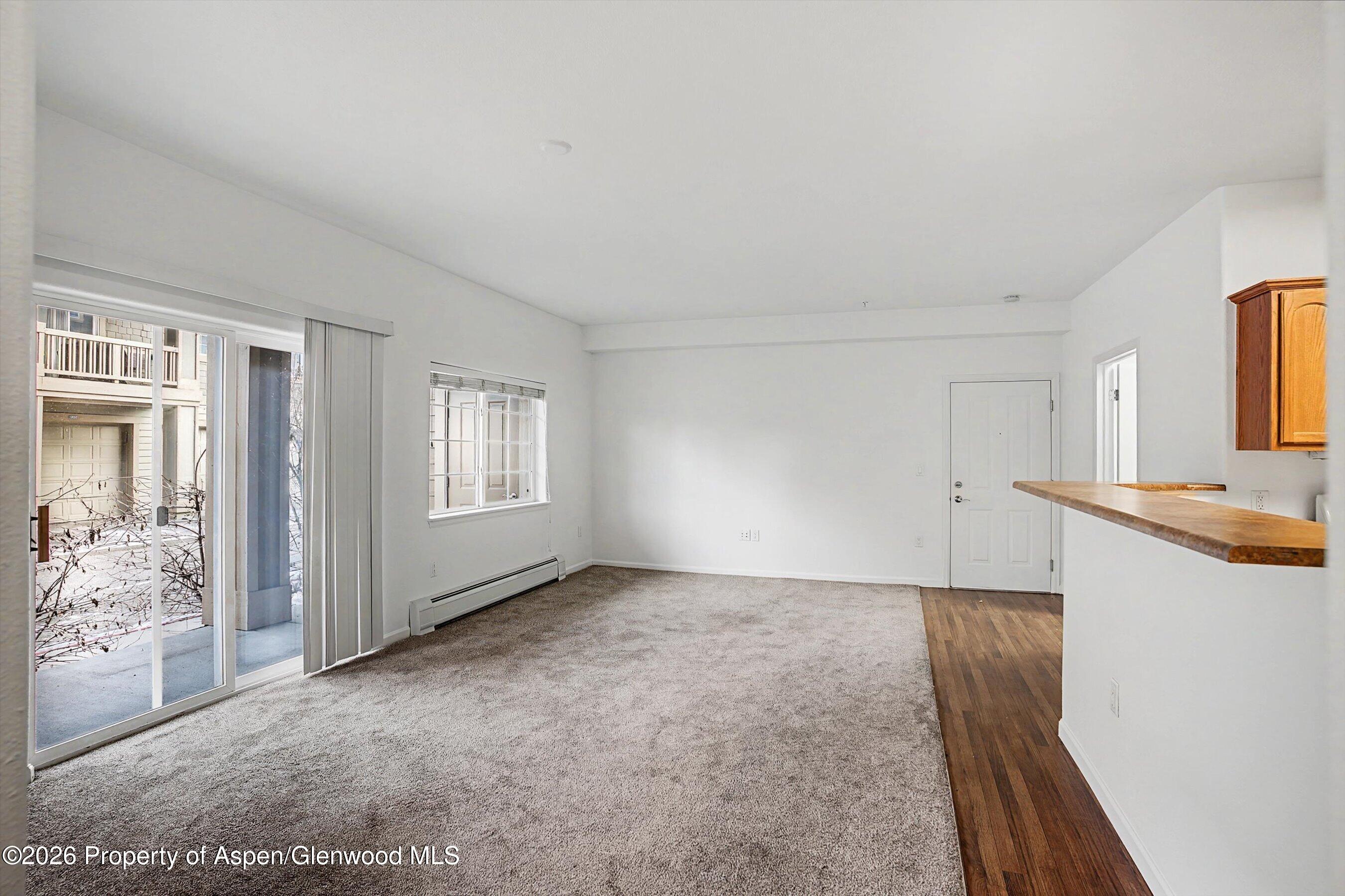 326 River View Drive, 101