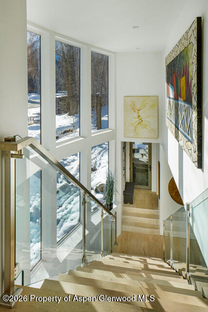 813 W Smuggler Street