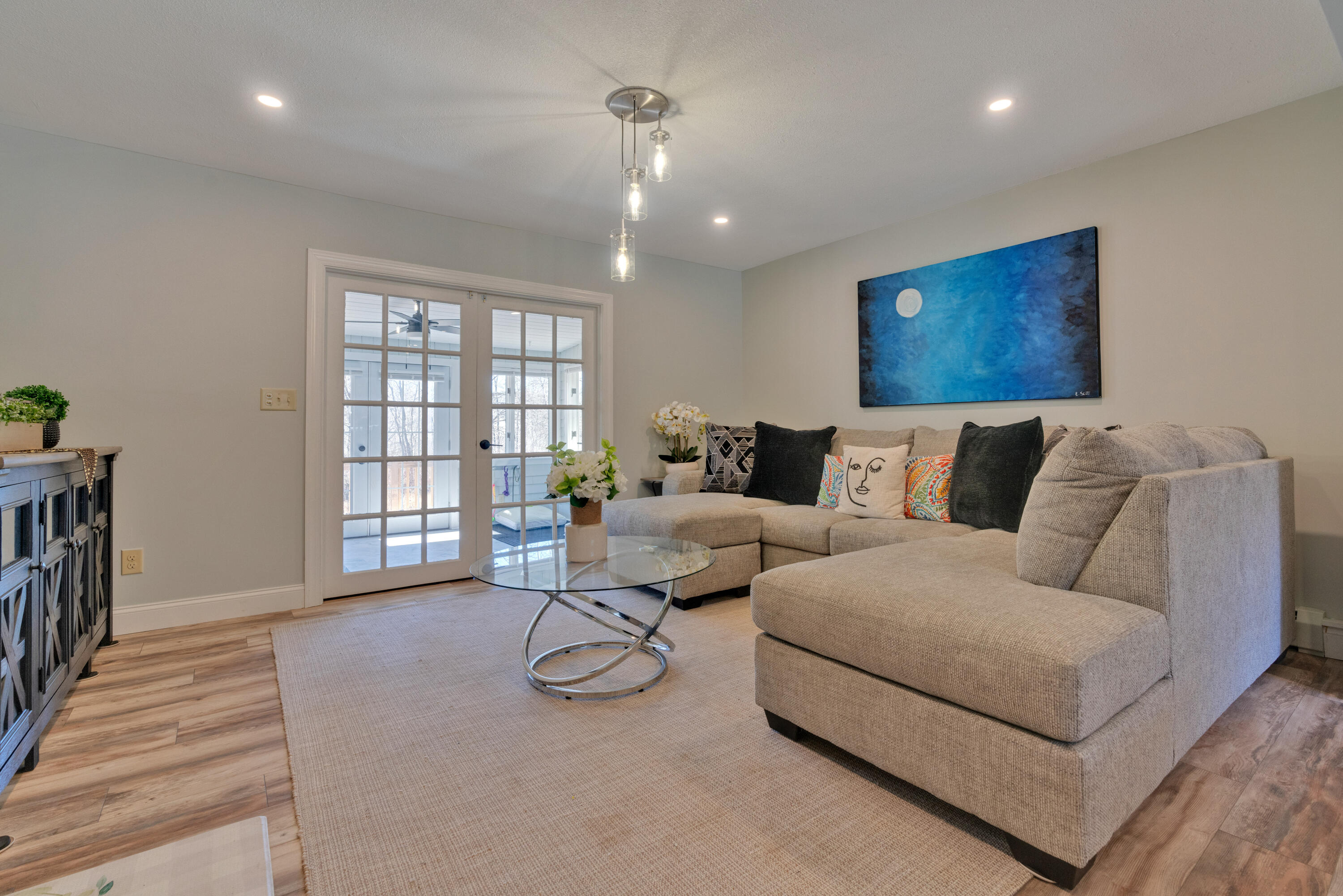 439 Pool Street
