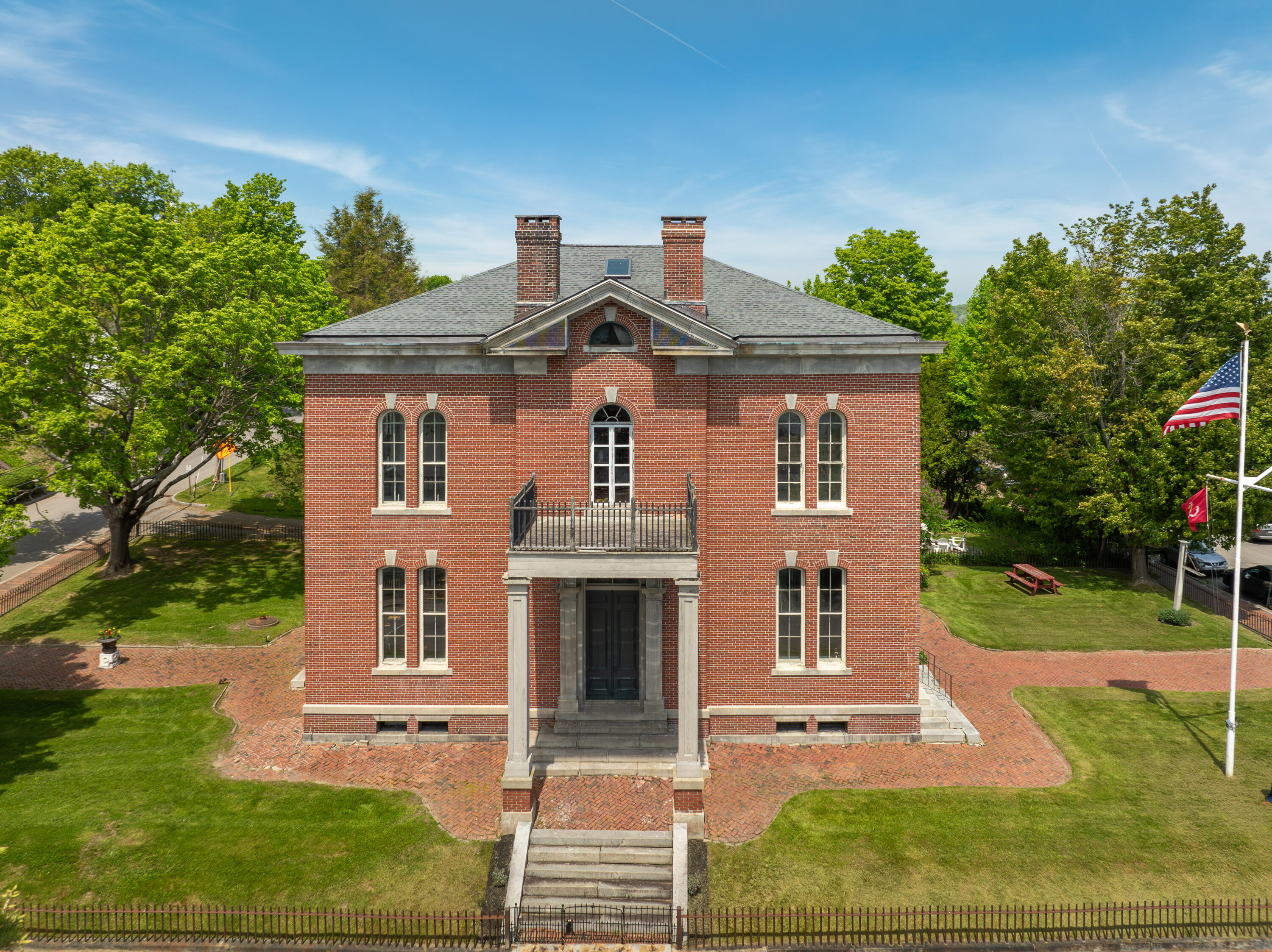 7 Middle Street