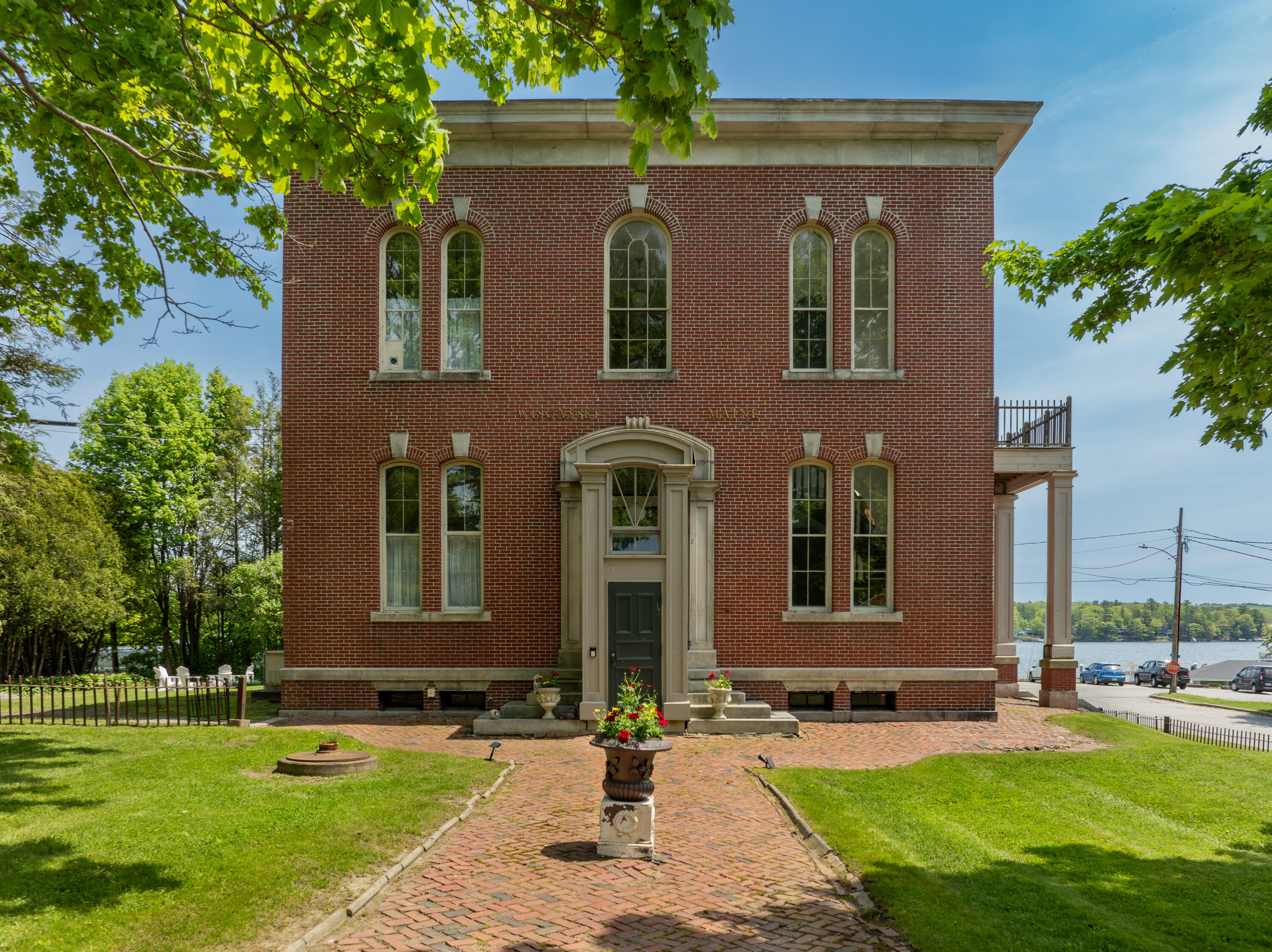 7 Middle Street