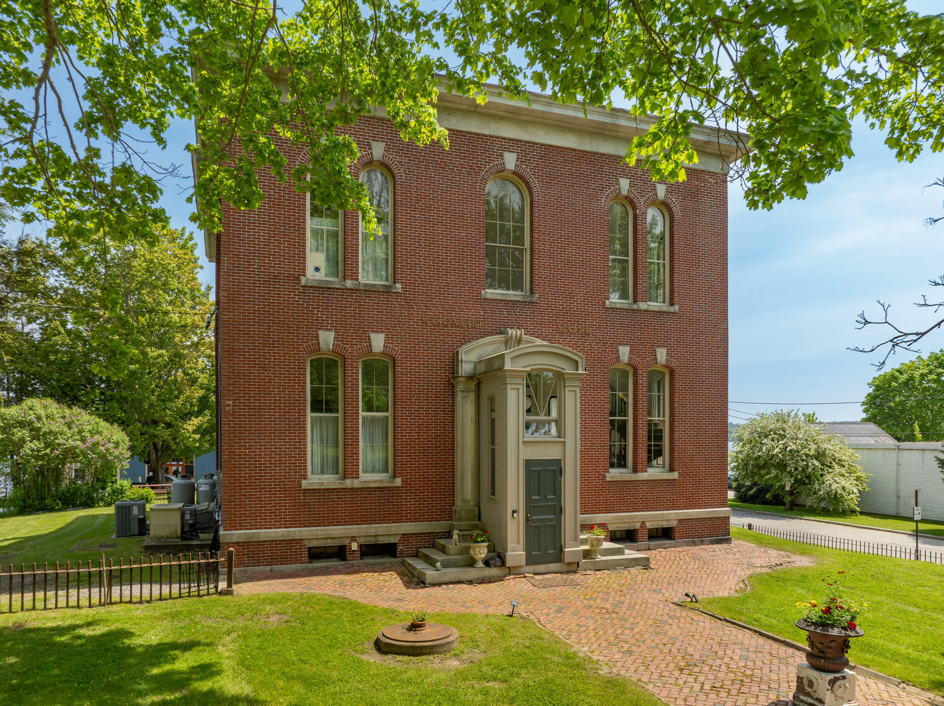 7 Middle Street
