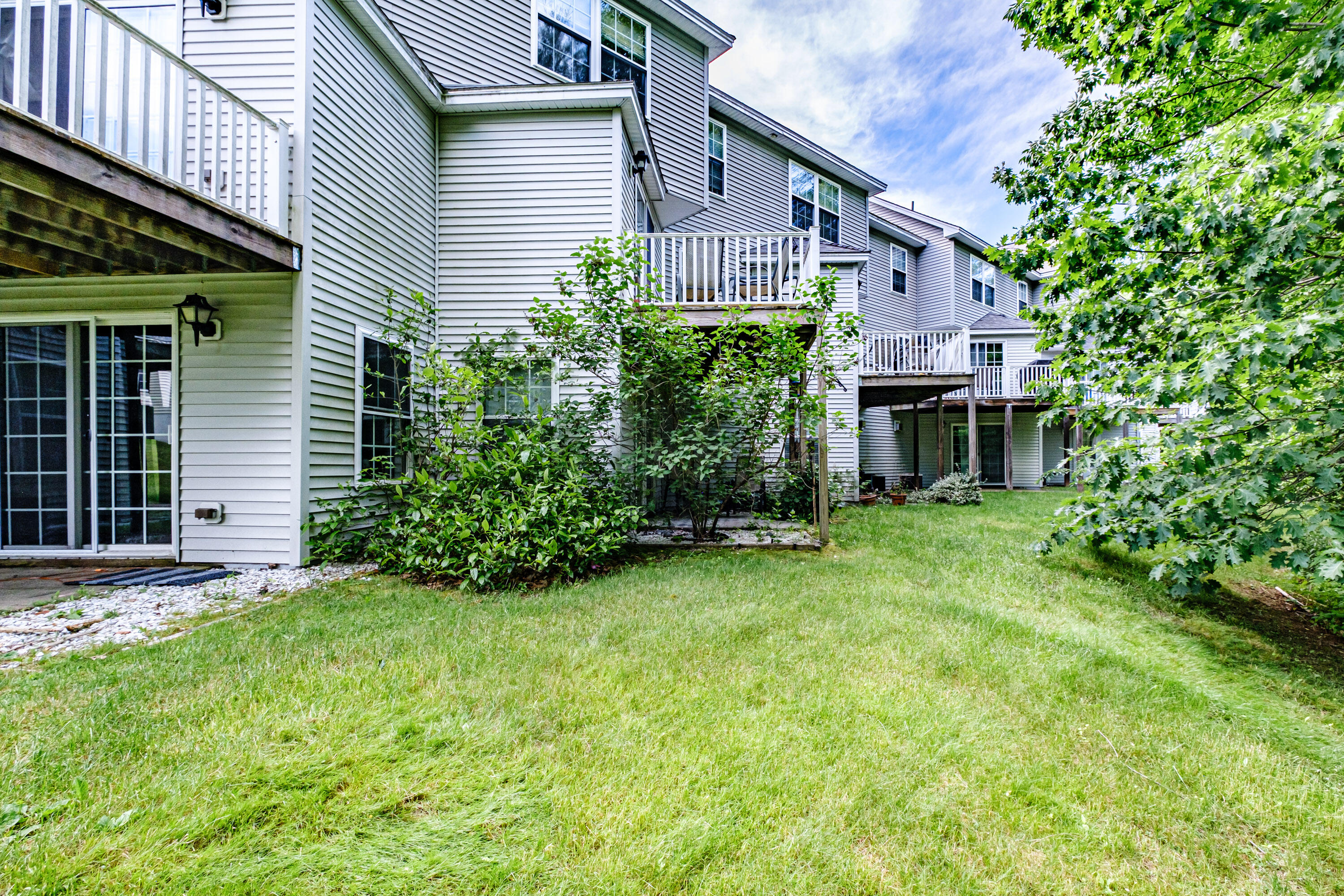 12 Ledges Court, 12