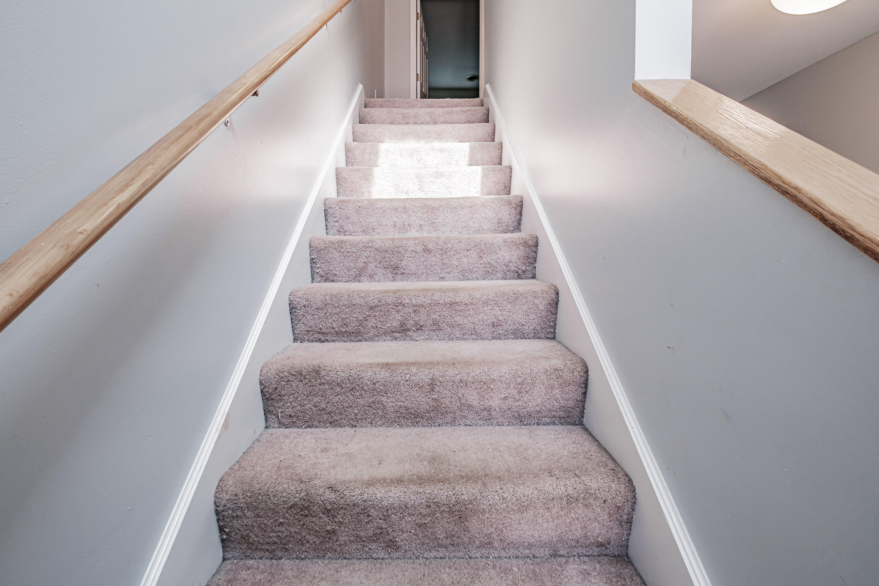 12 Ledges Court, 12