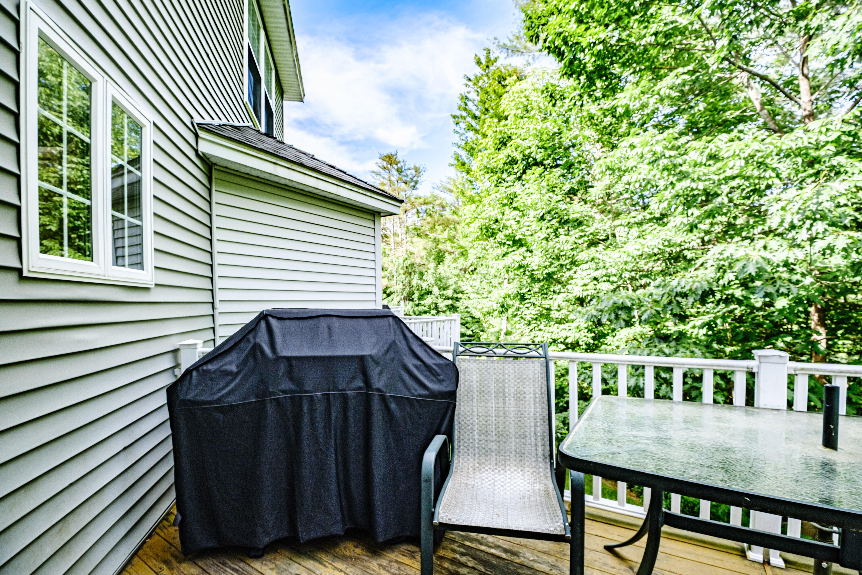12 Ledges Court, 12