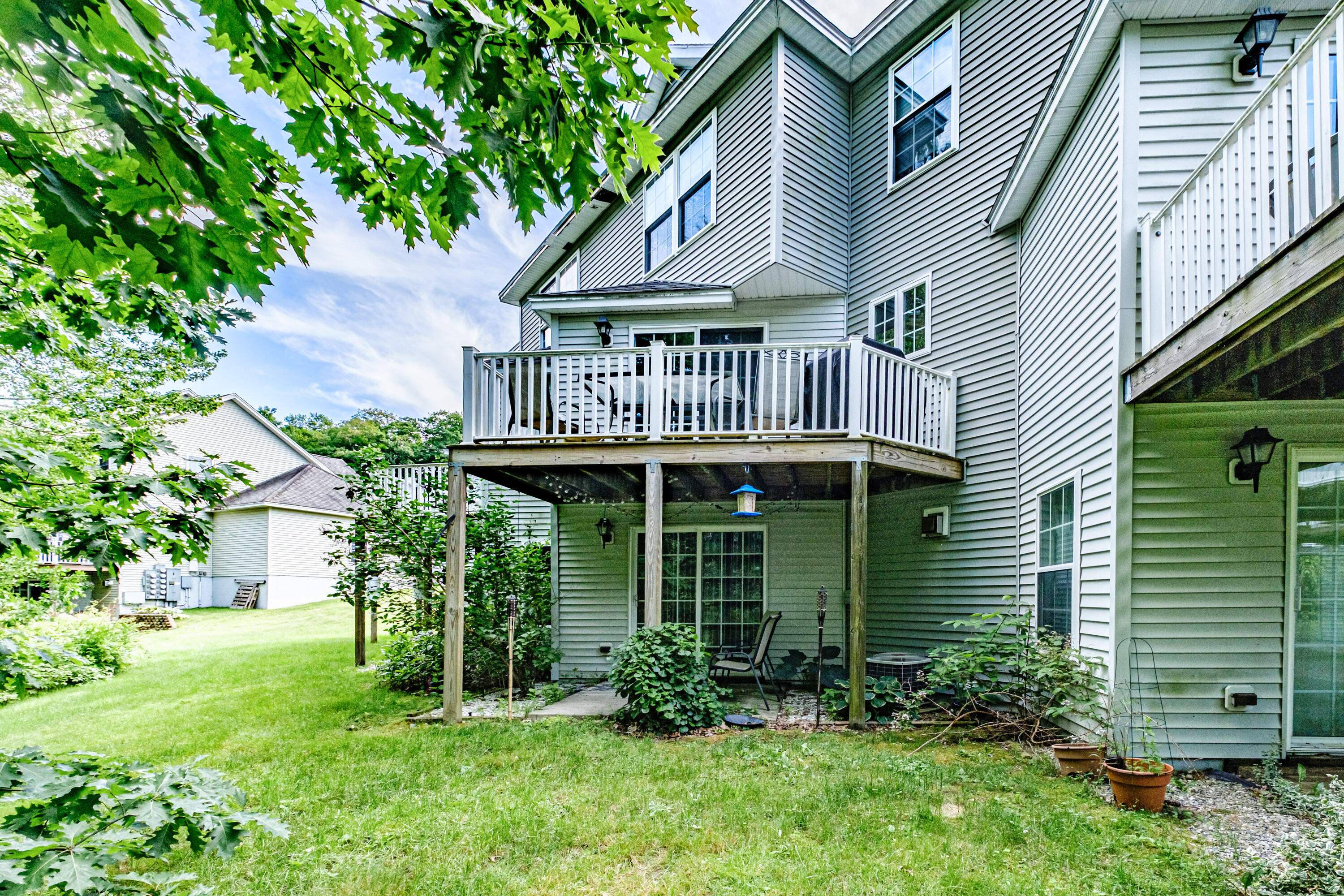 12 Ledges Court, 12
