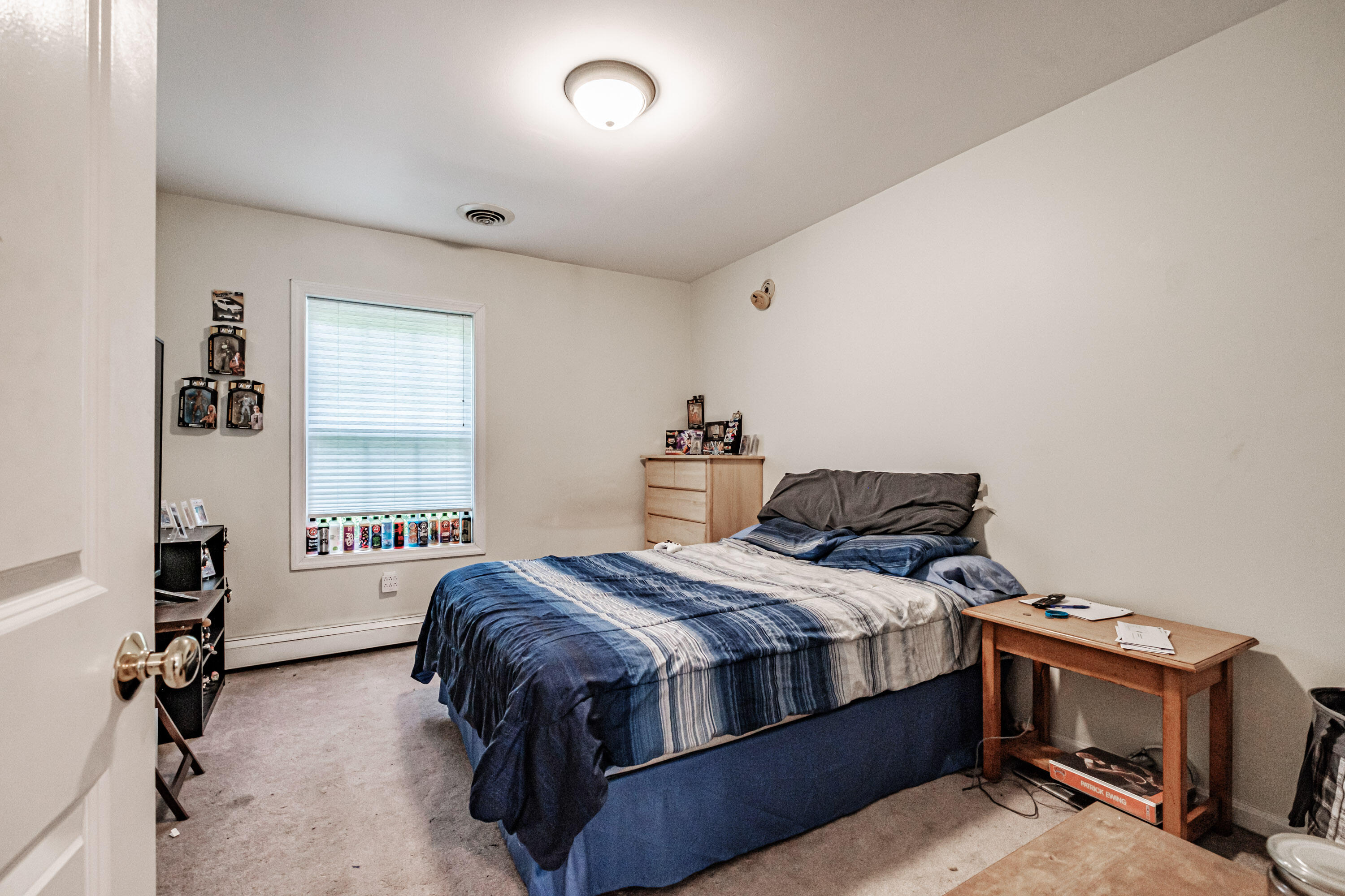 12 Ledges Court, 12