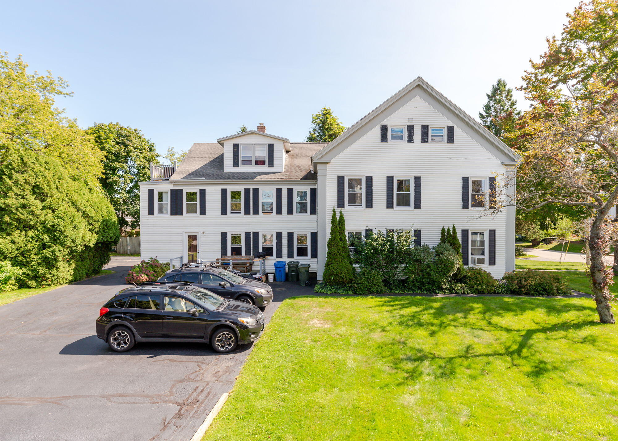2 Oak Street