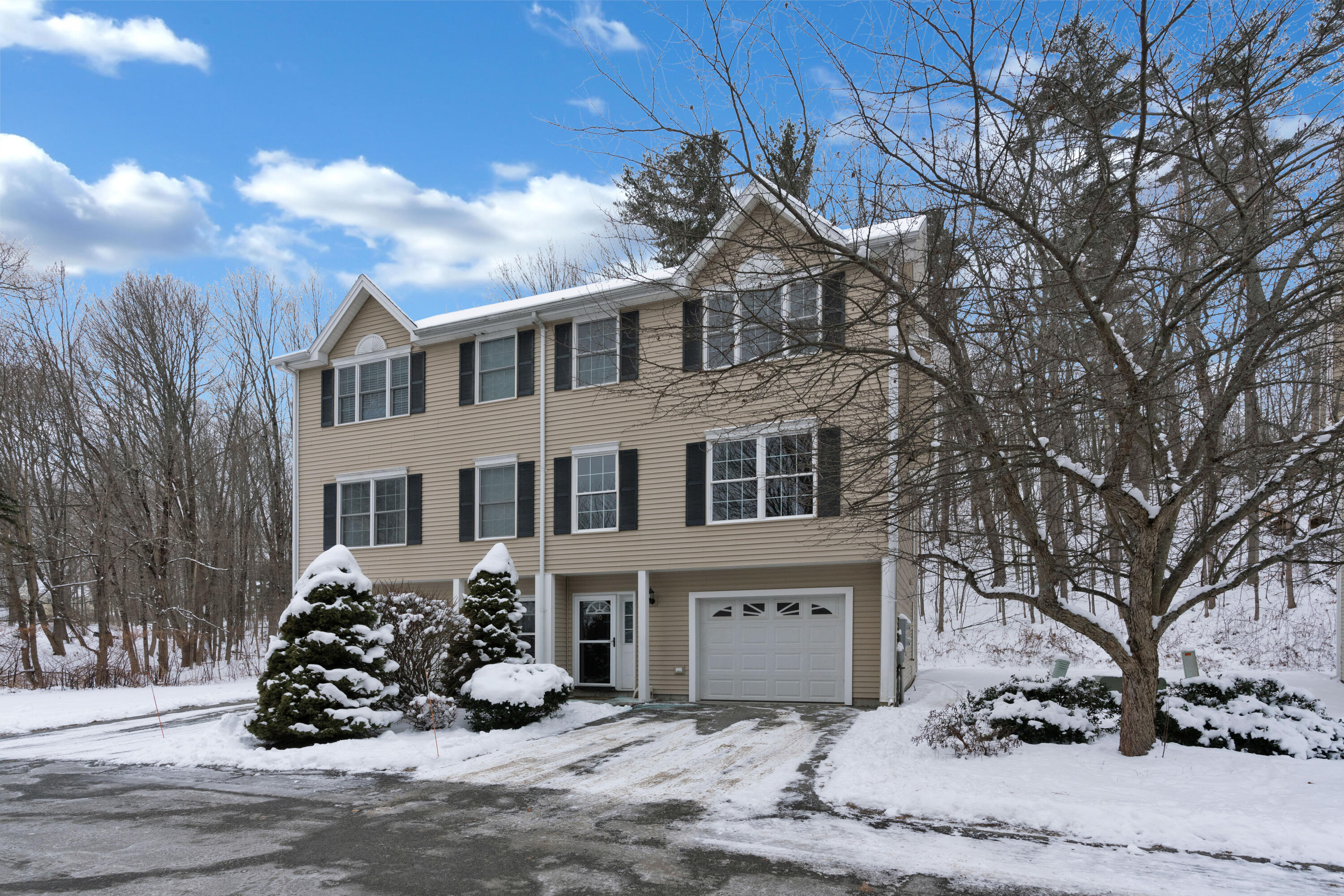 8-10 Woodside Drive, 10