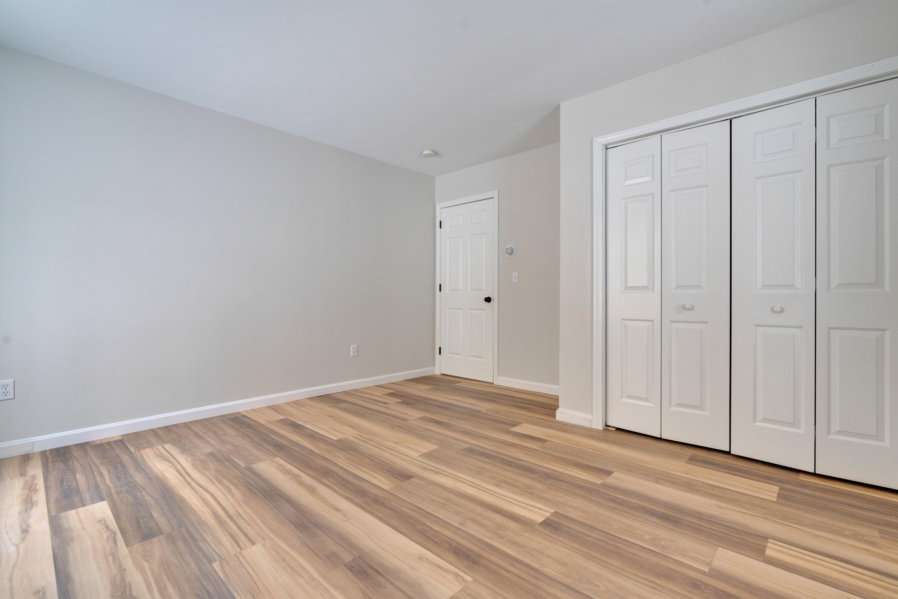 8-10 Woodside Drive, 10