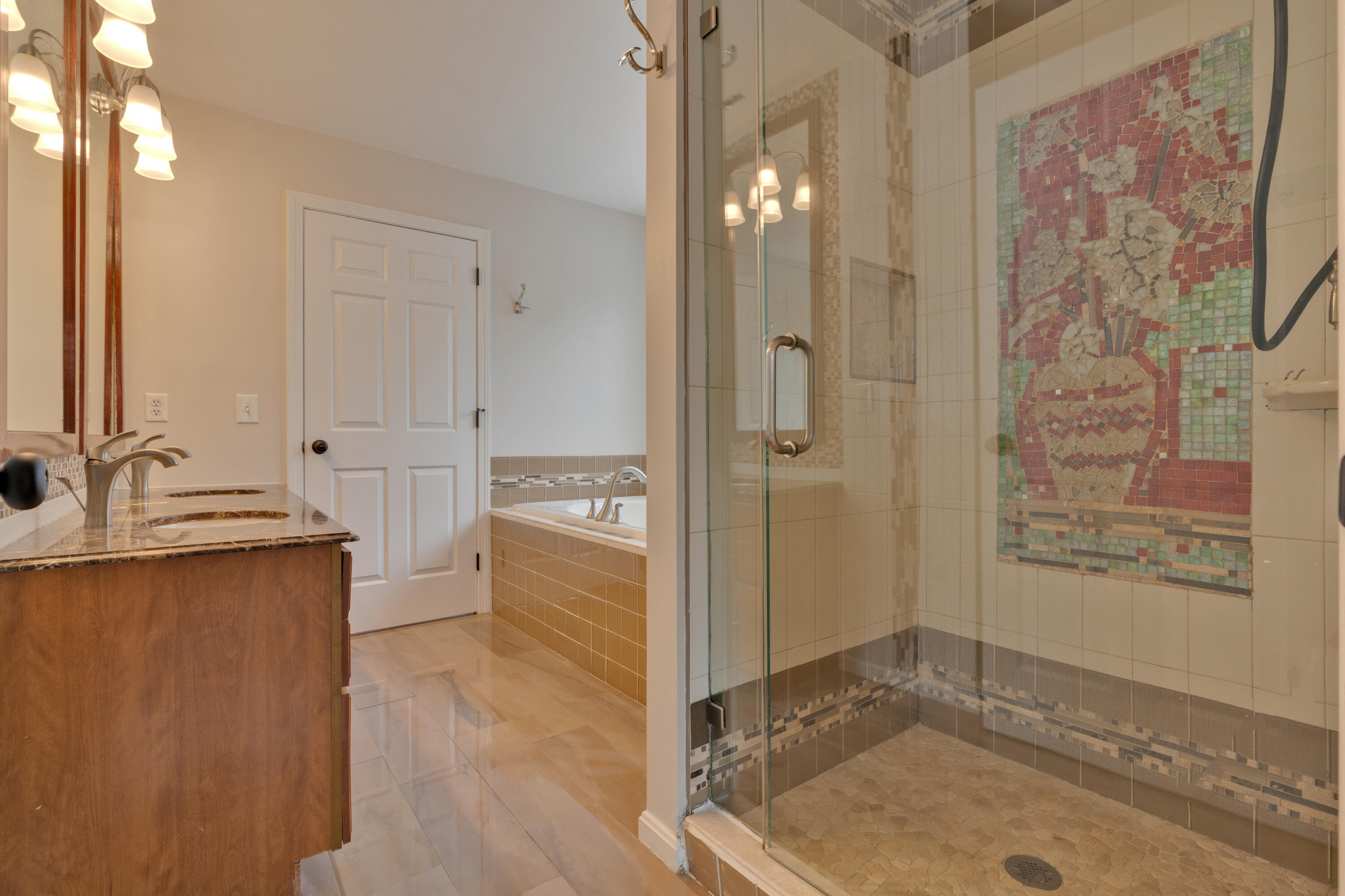 8-10 Woodside Drive, 10