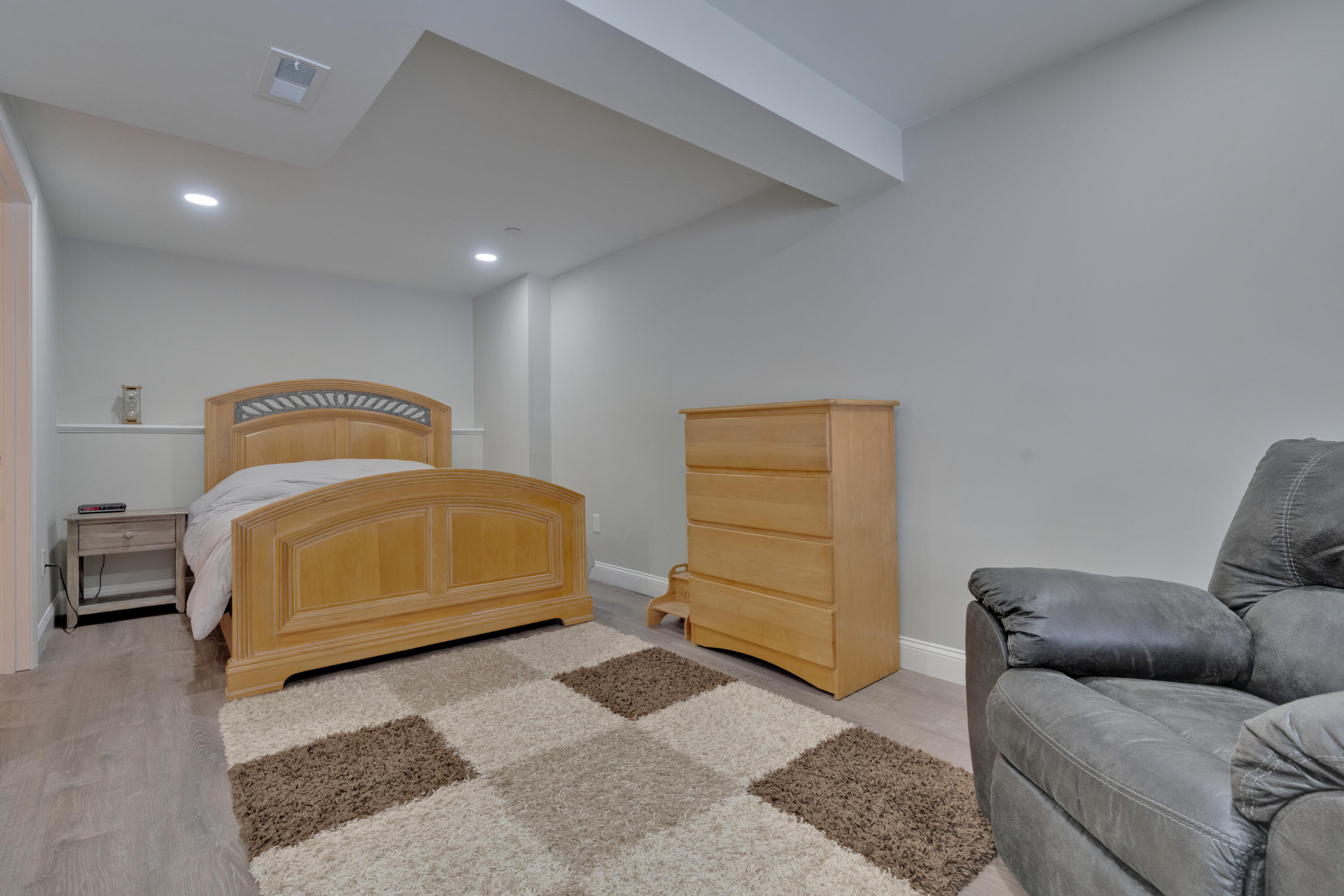 67 Falcon Crest Drive, 1