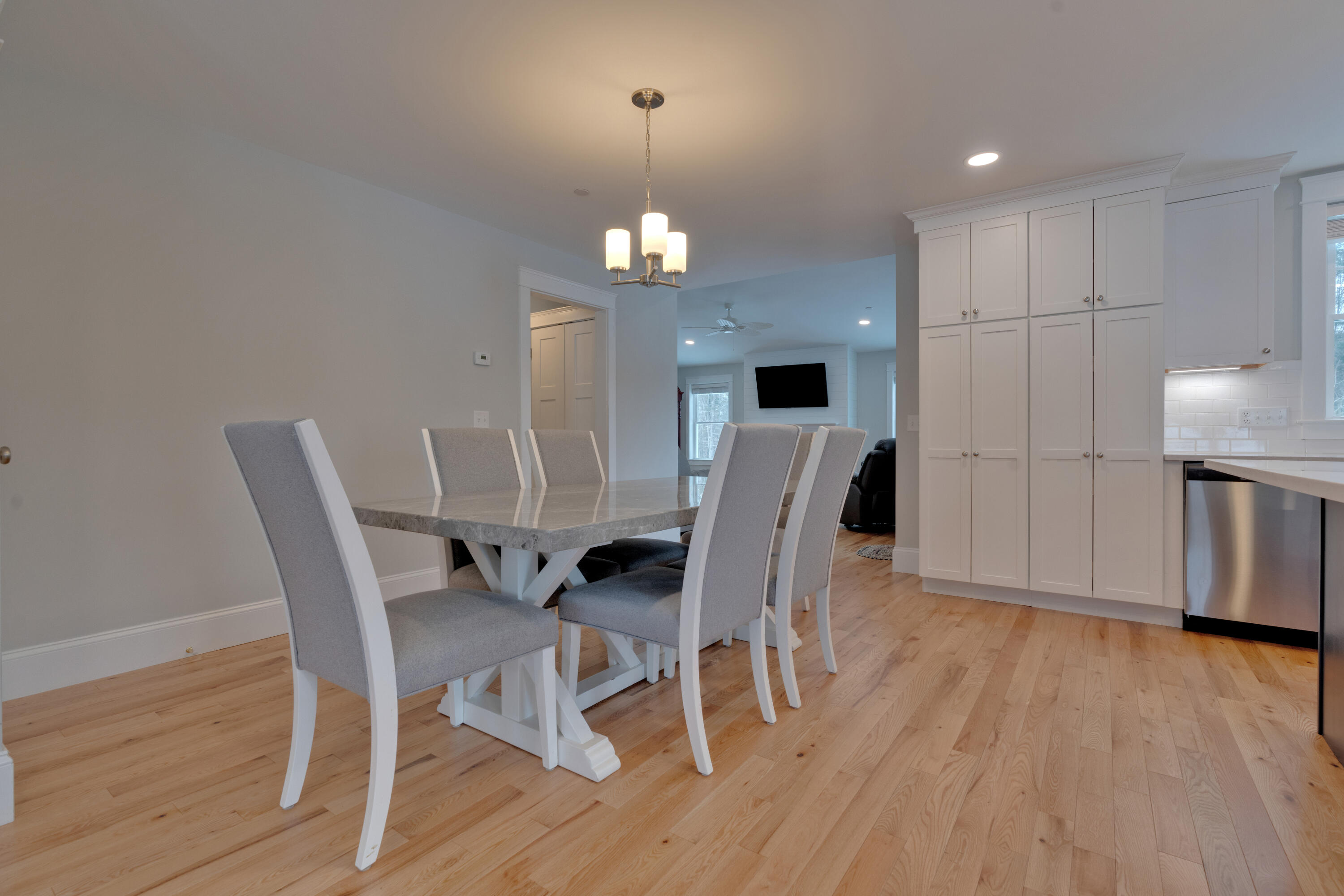 67 Falcon Crest Drive, 1