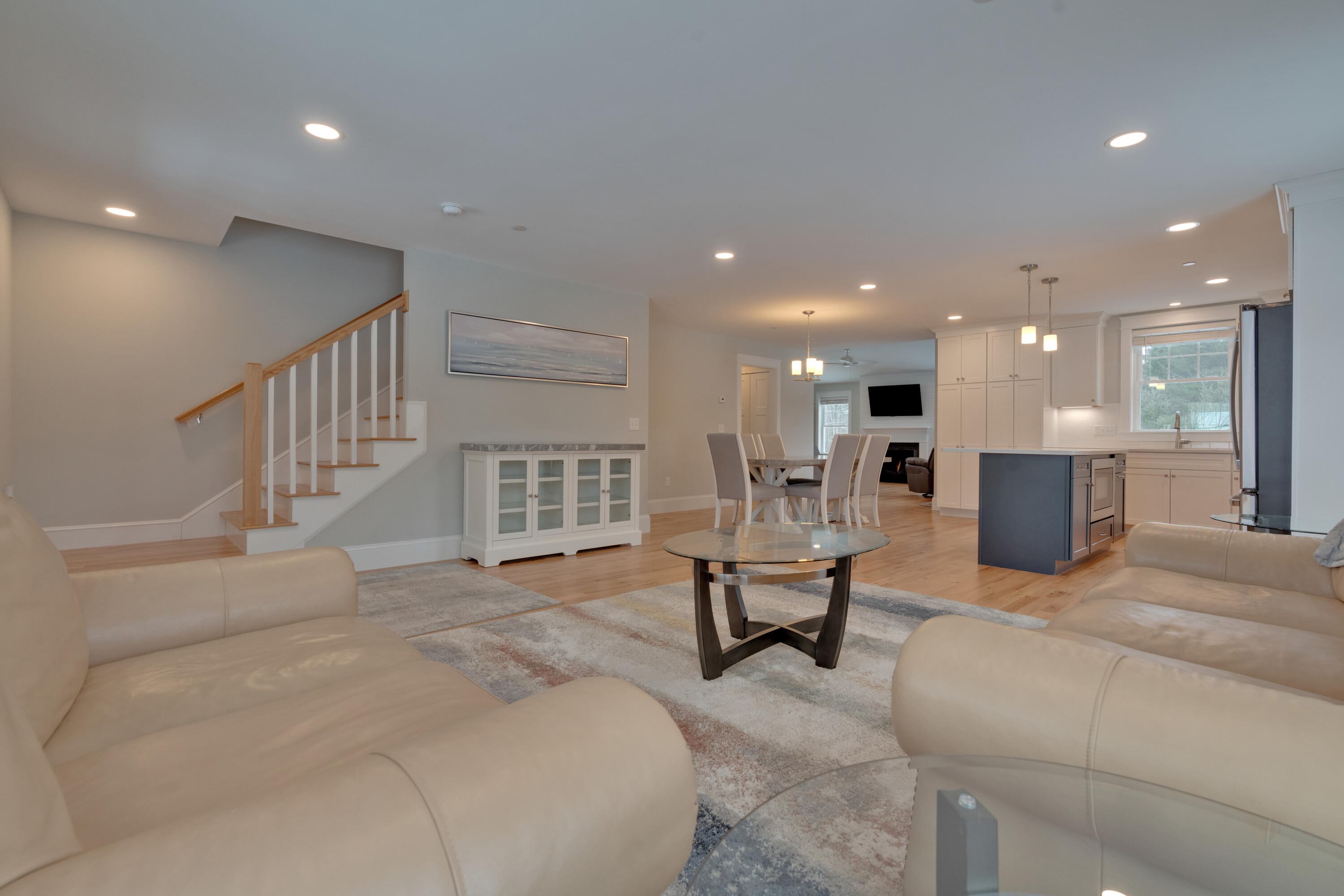 67 Falcon Crest Drive, 1