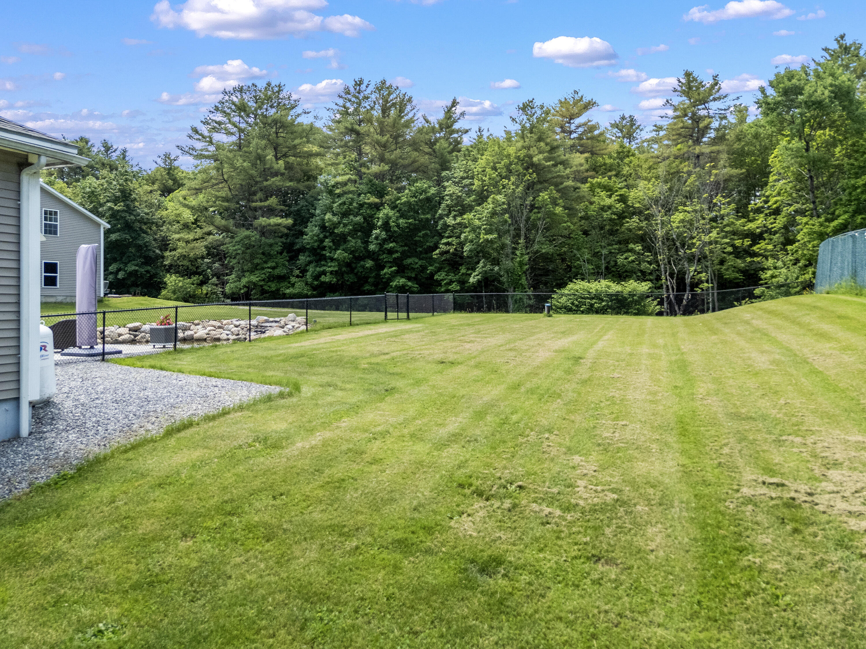 96 Frost Hill Avenue