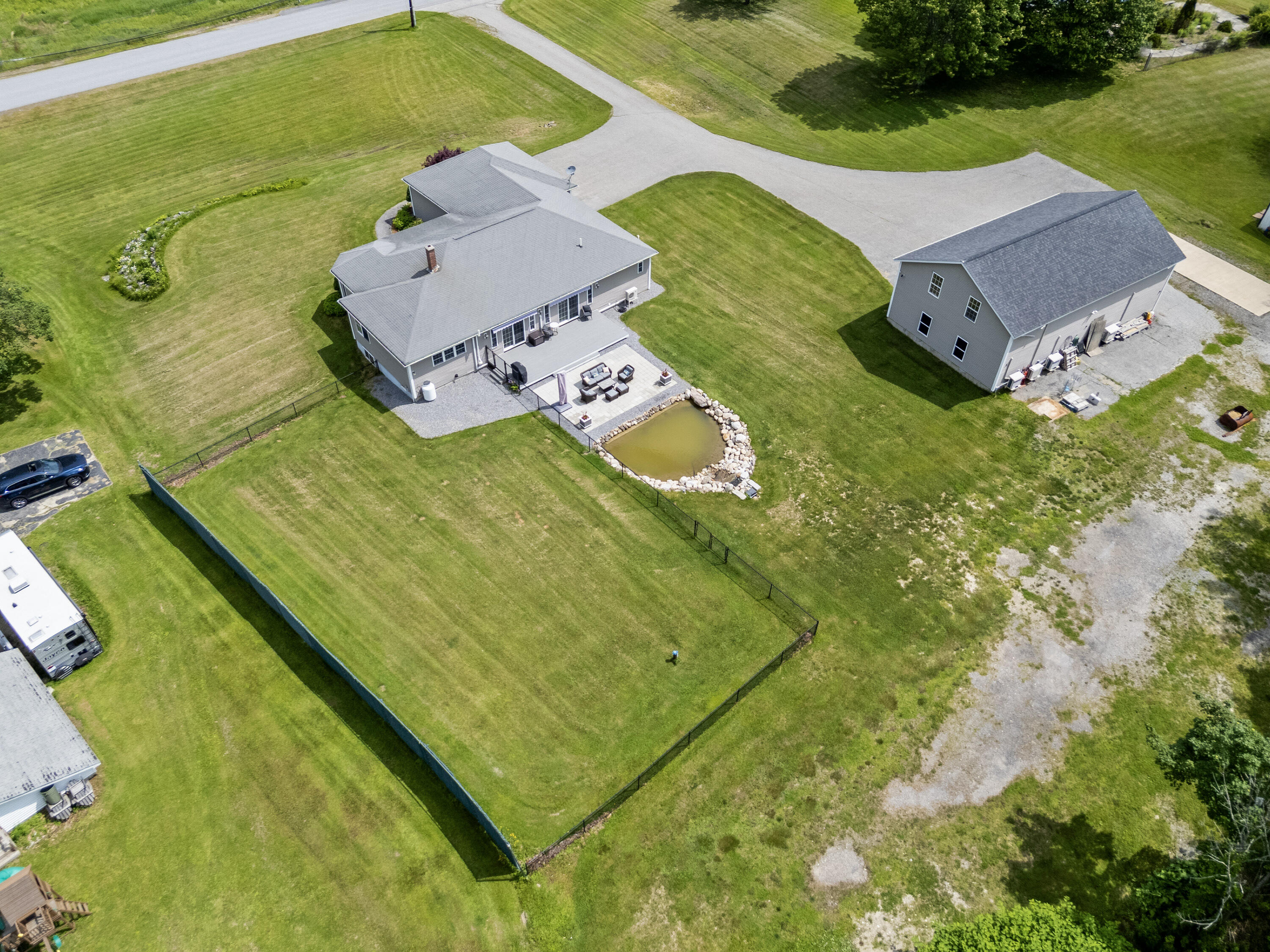 96 Frost Hill Avenue