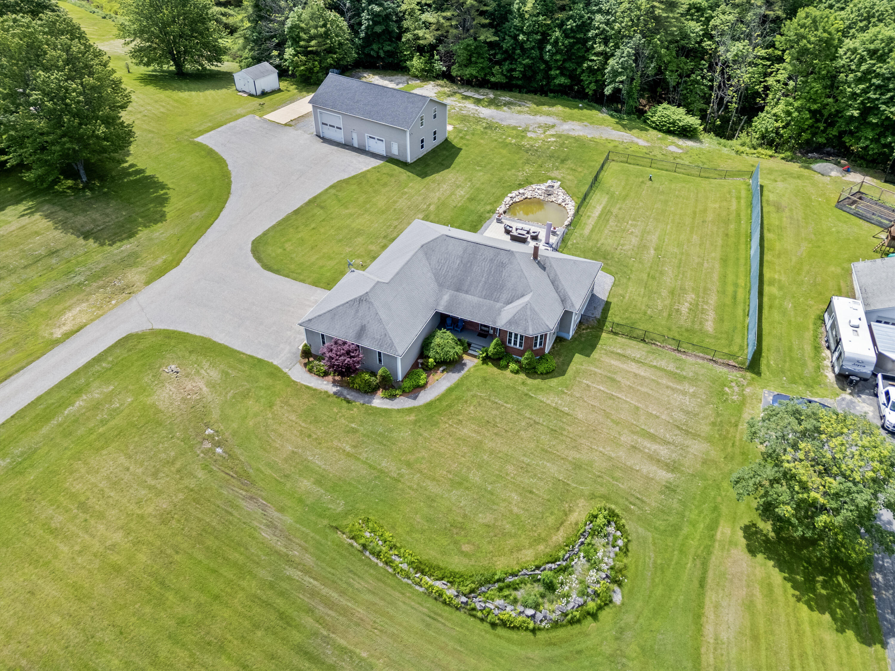 96 Frost Hill Avenue