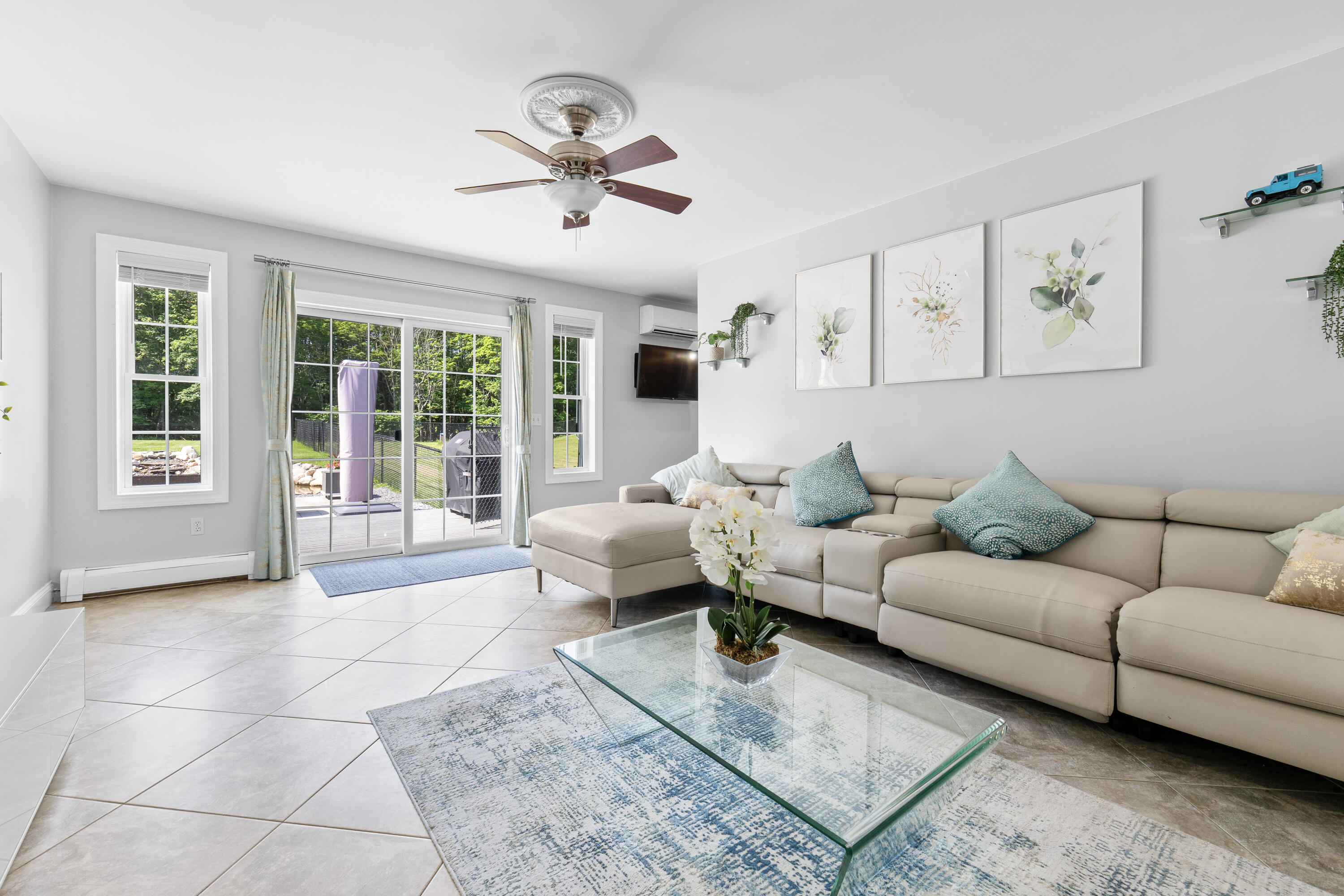 96 Frost Hill Avenue