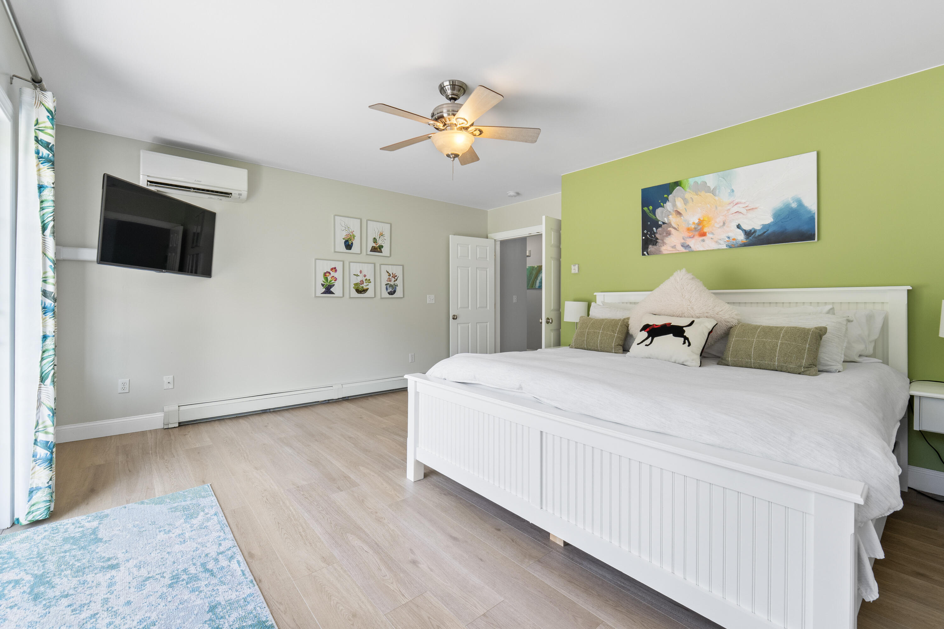 96 Frost Hill Avenue