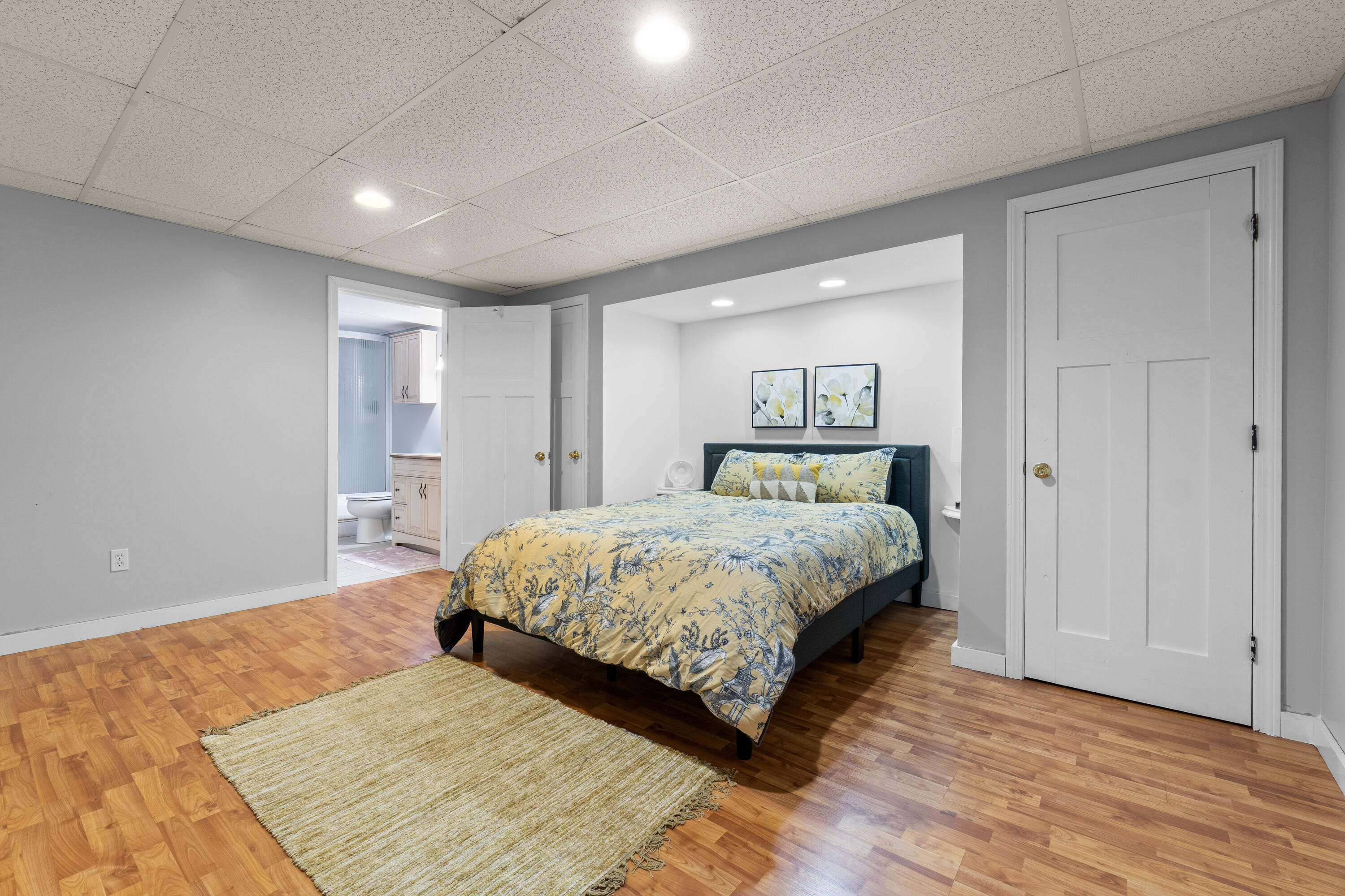 96 Frost Hill Avenue