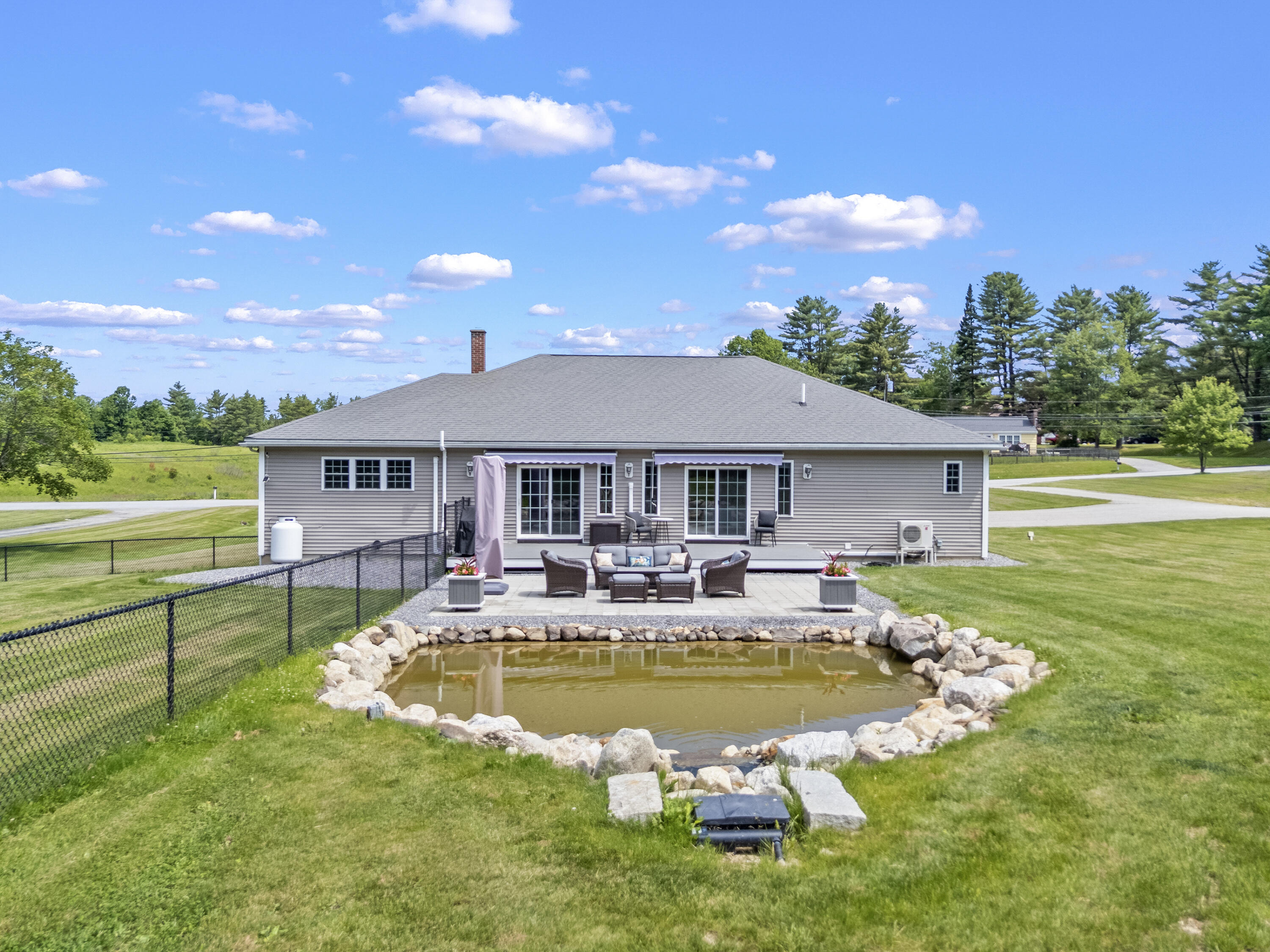 96 Frost Hill Avenue