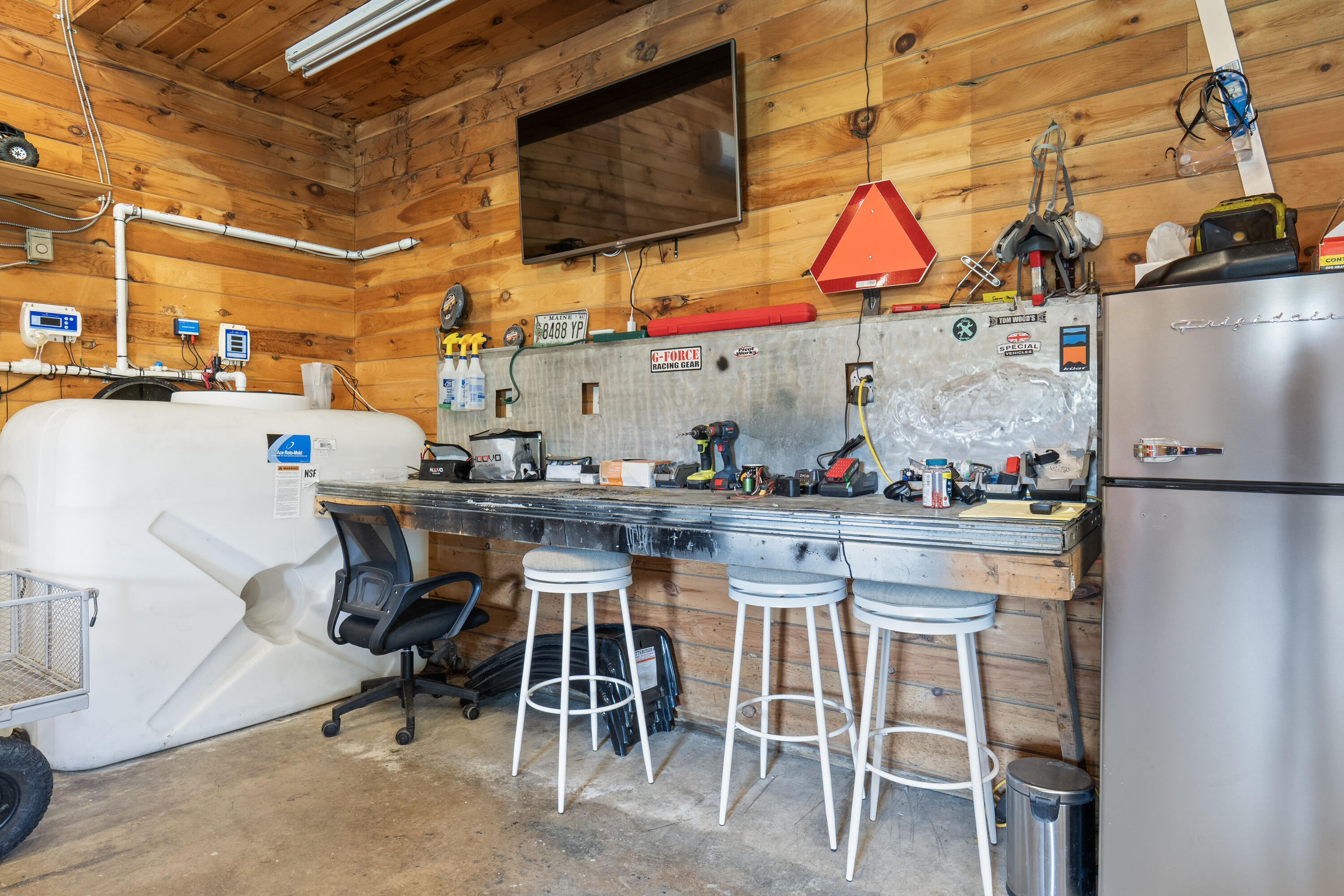 96 Frost Hill Avenue