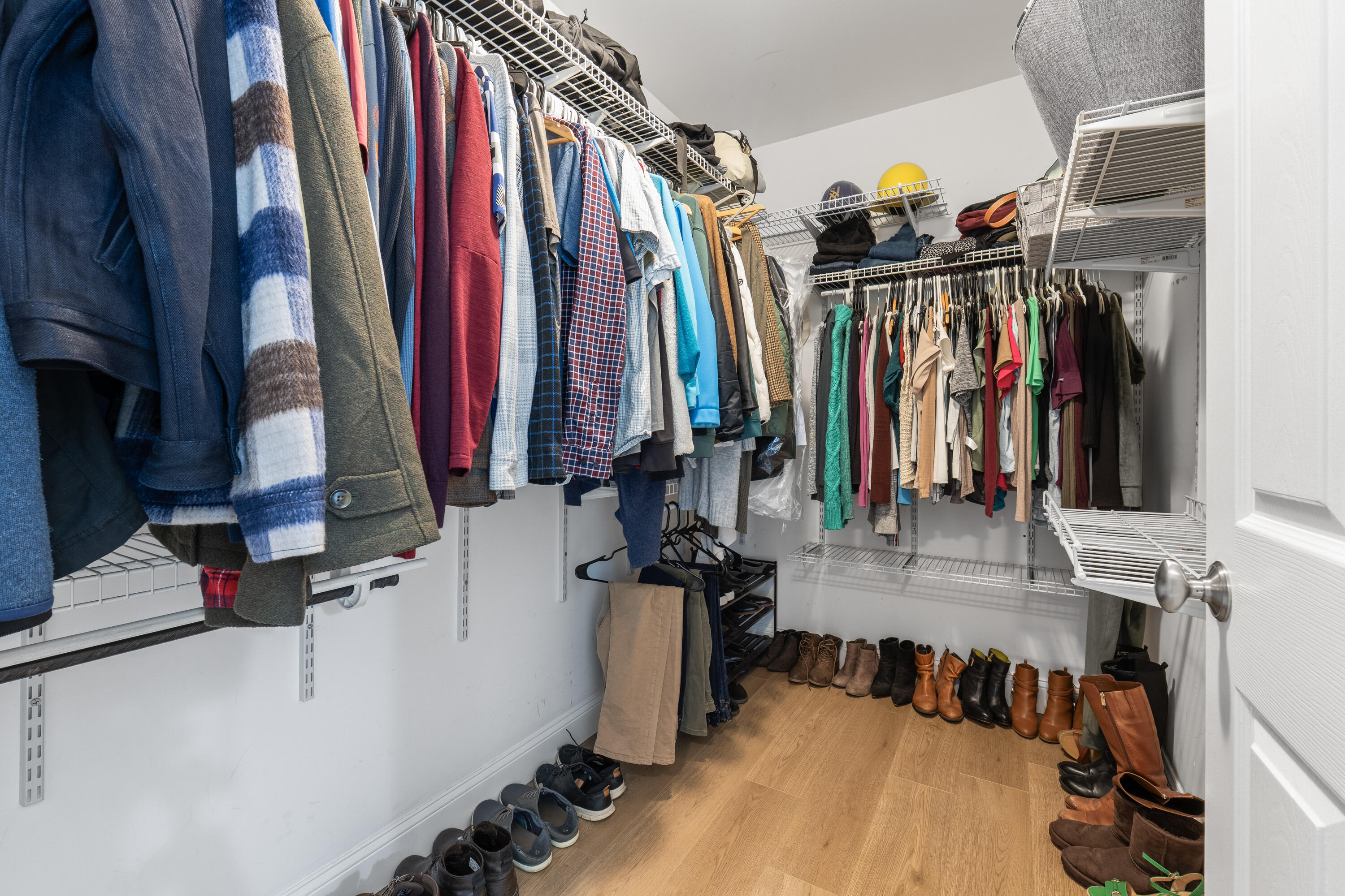 96 Frost Hill Avenue