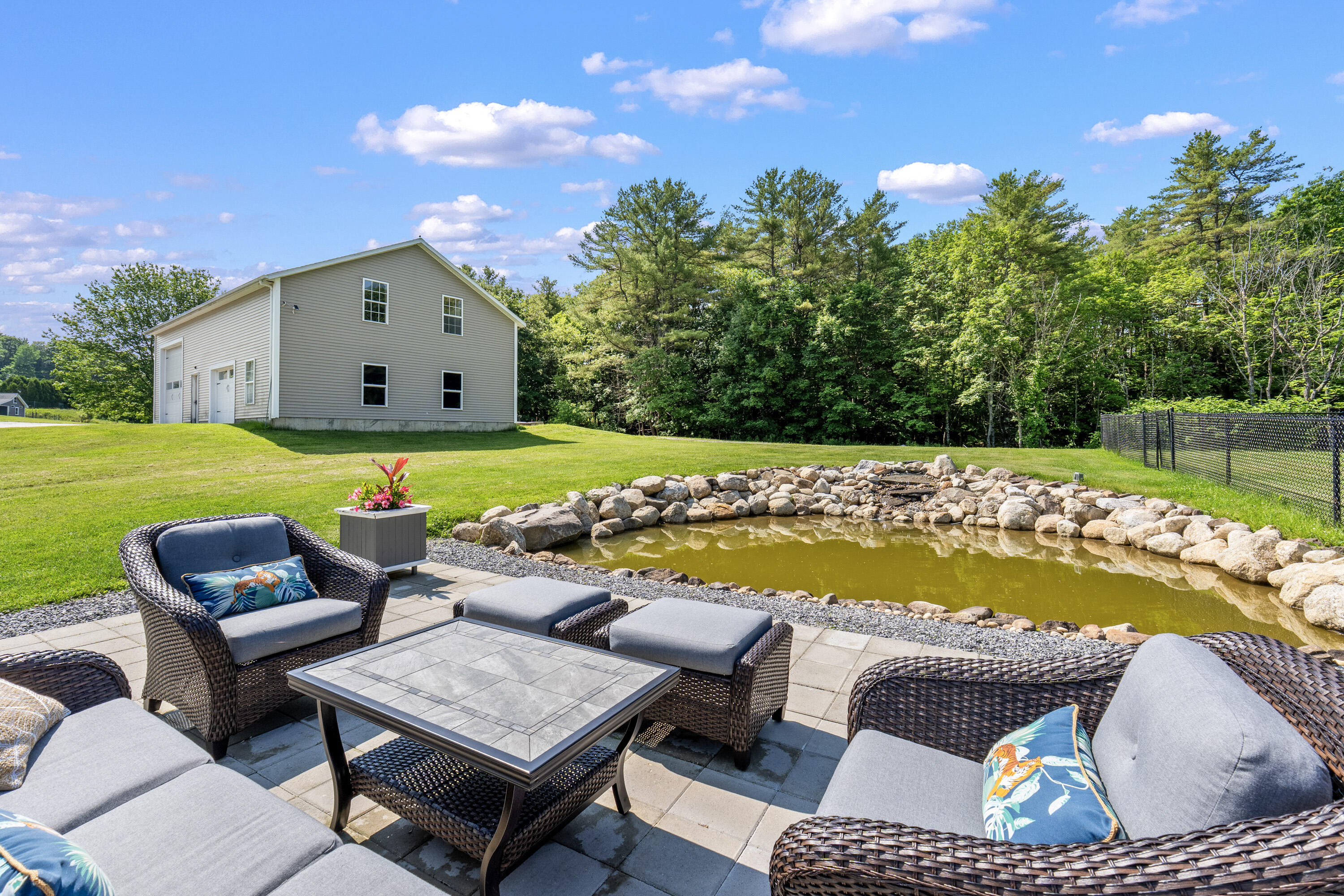 96 Frost Hill Avenue