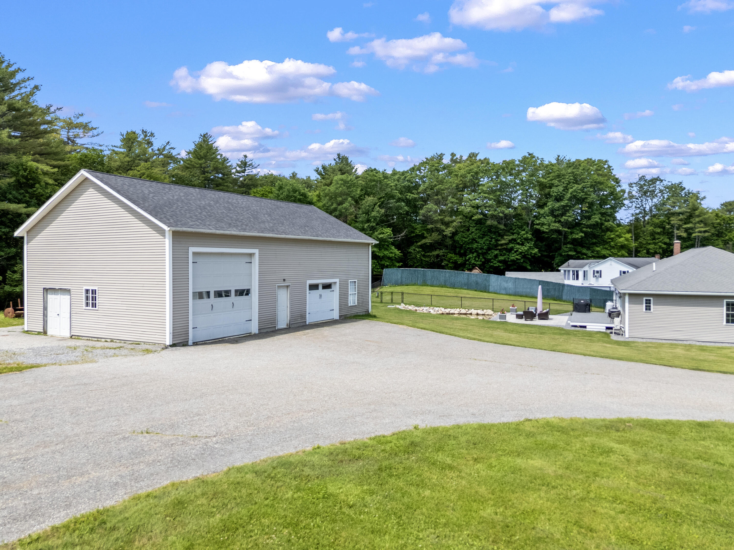 96 Frost Hill Avenue