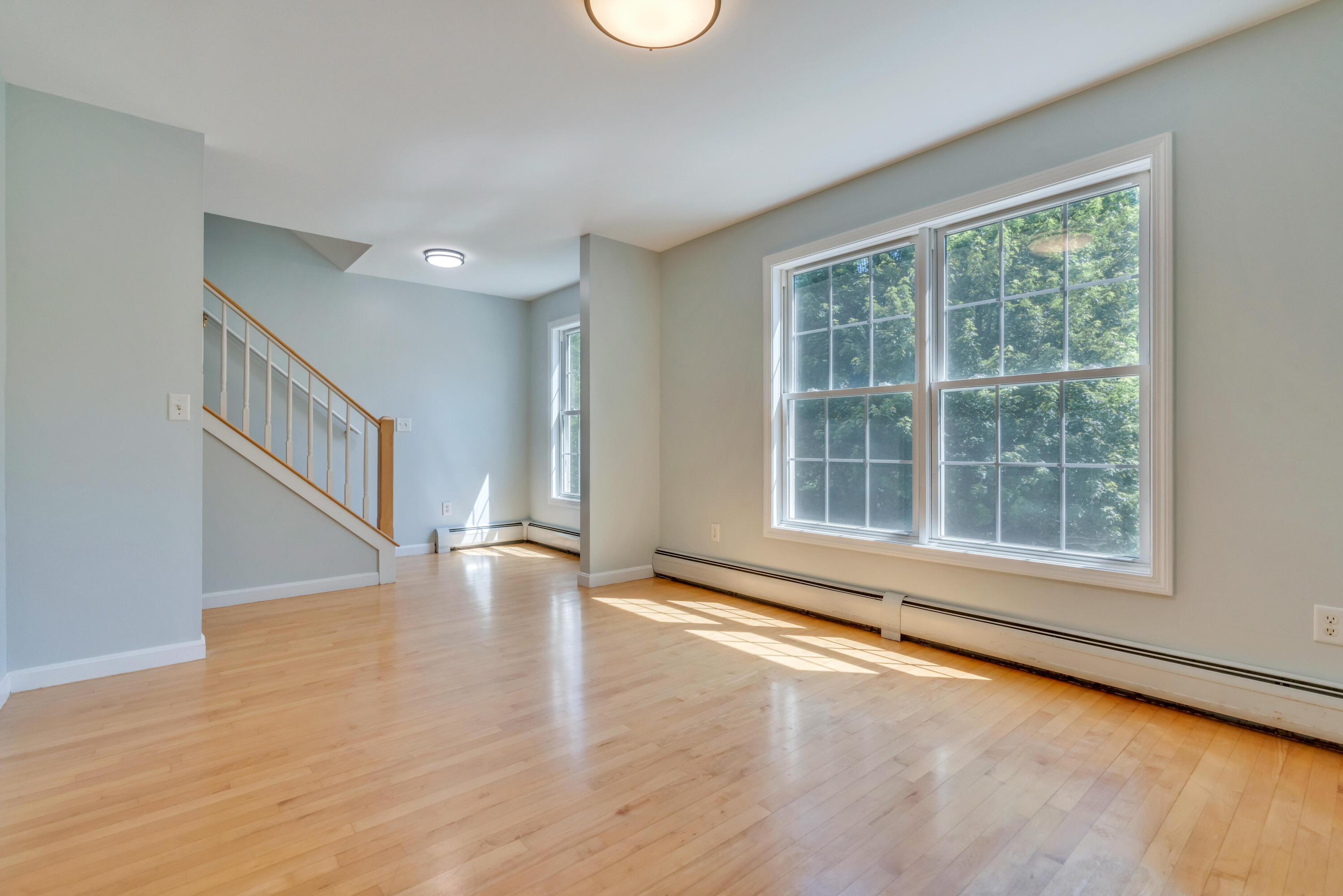 8 Woodside Drive, 1