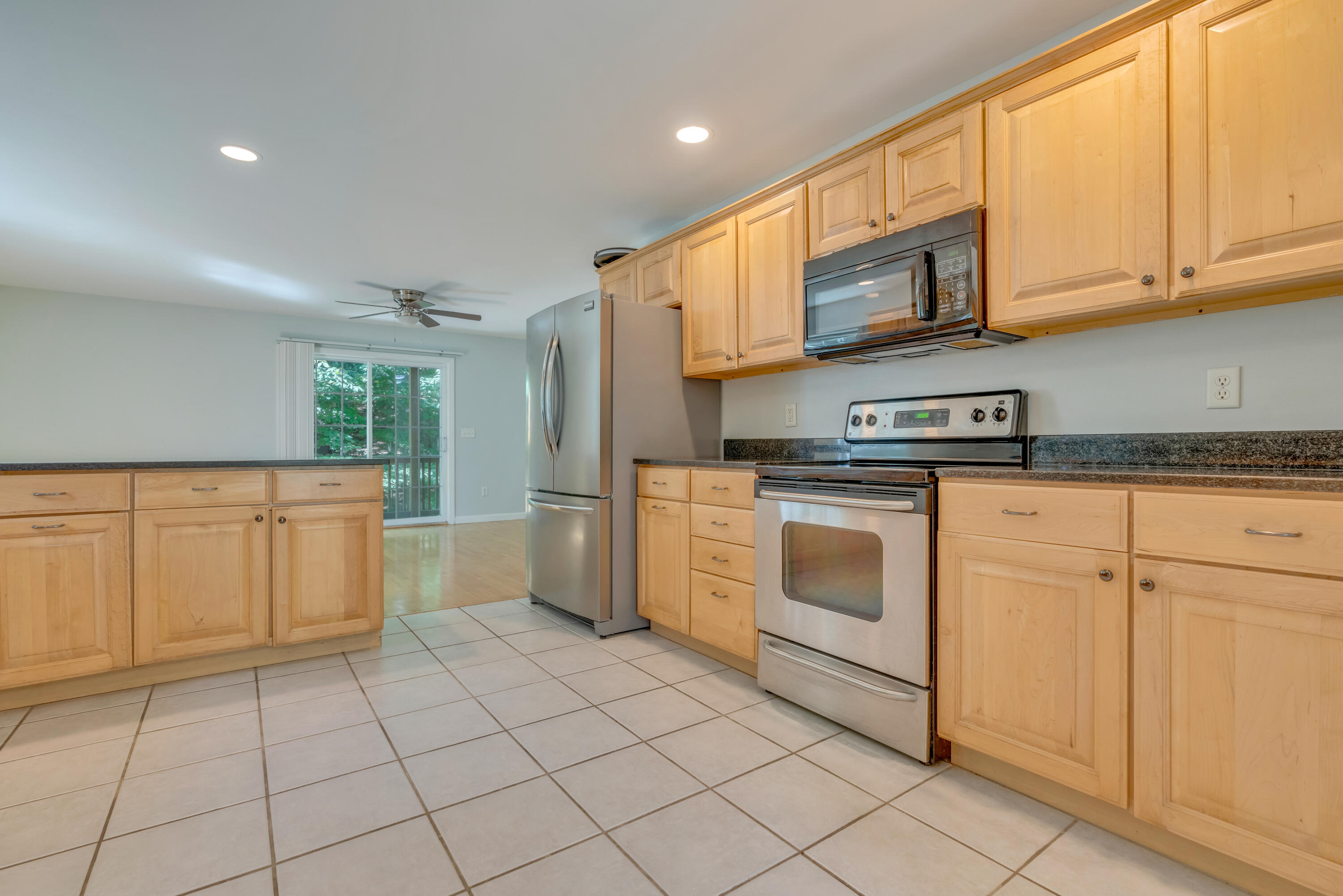 8 Woodside Drive, 1