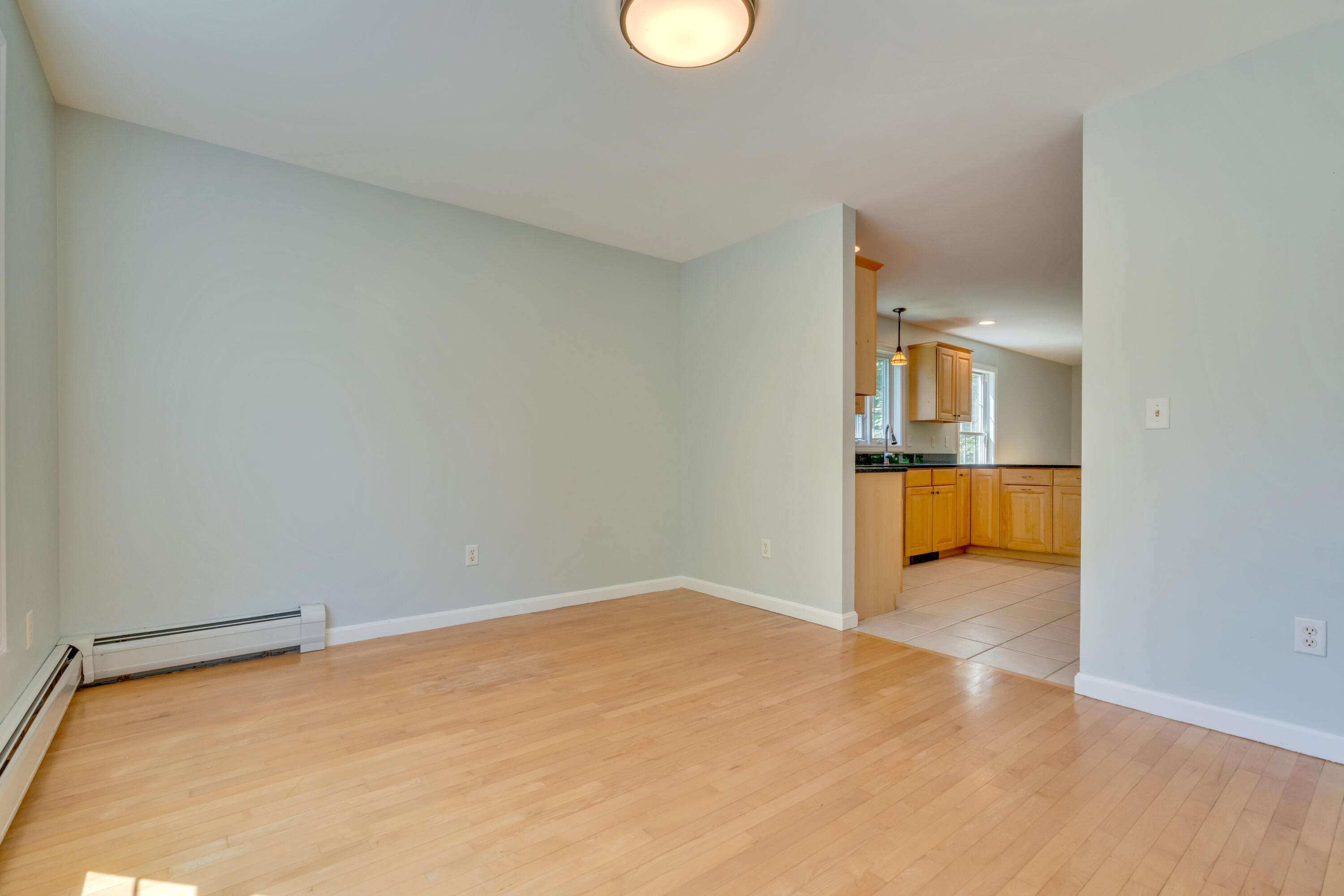 8 Woodside Drive, 1