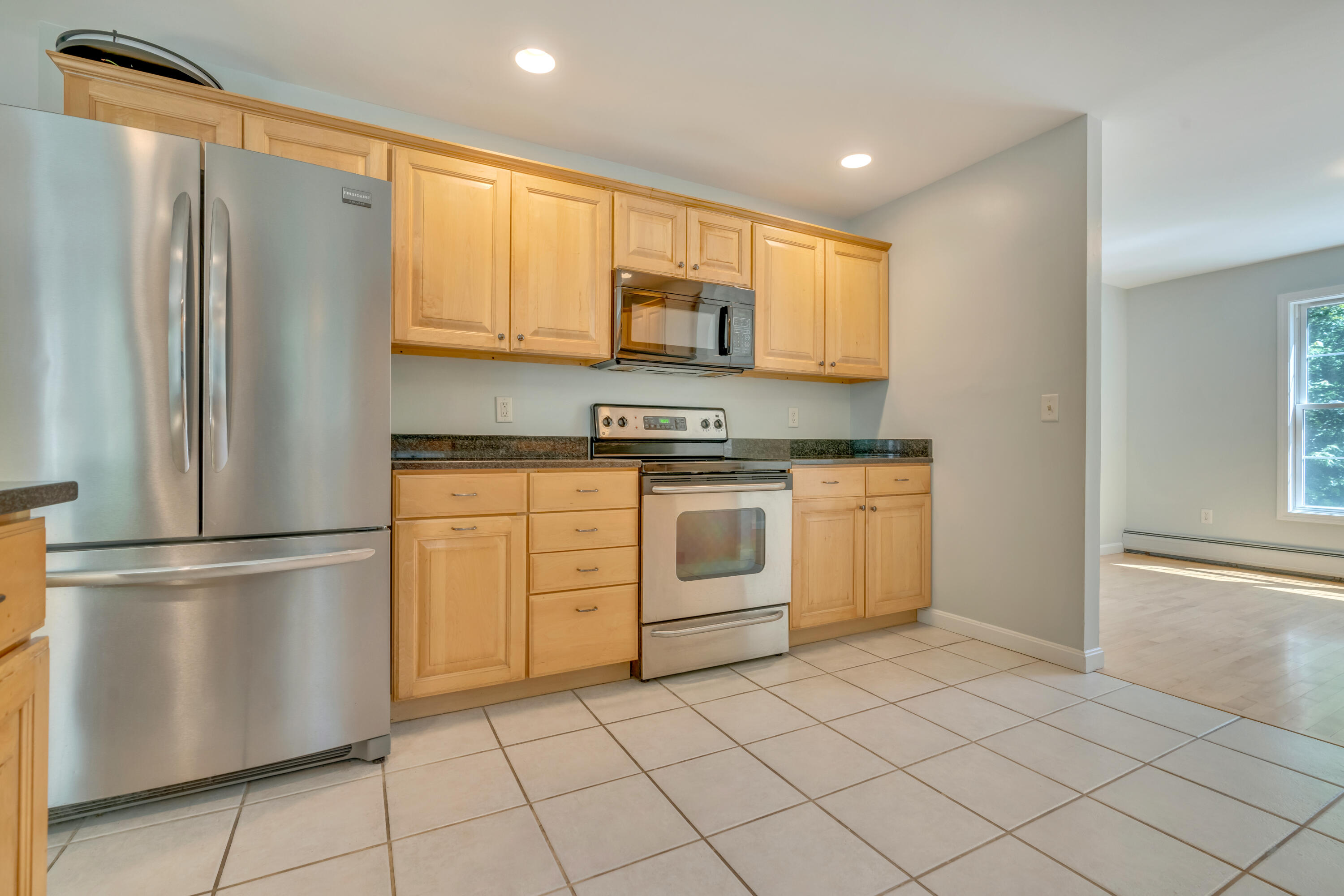 8 Woodside Drive, 1