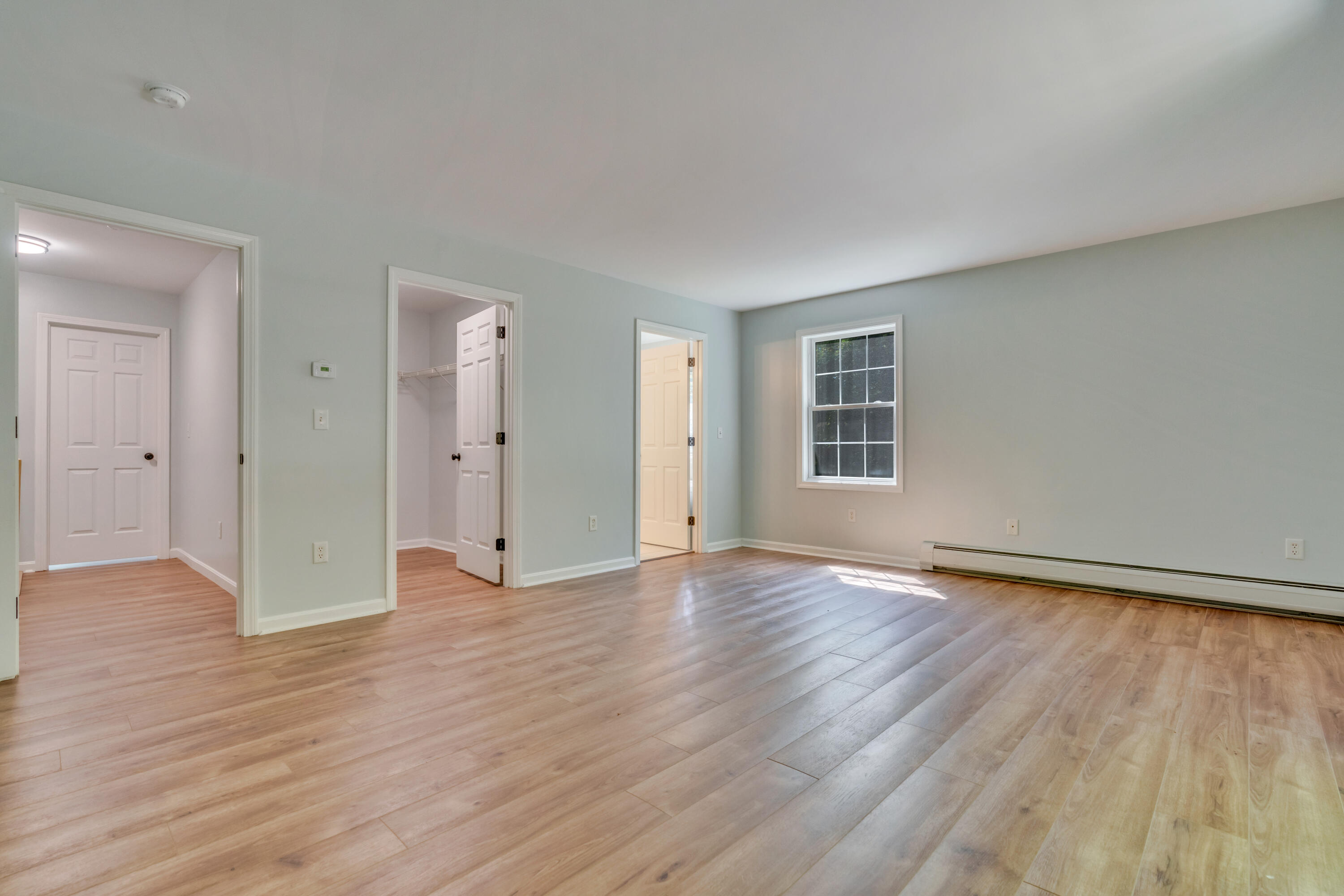 8 Woodside Drive, 1