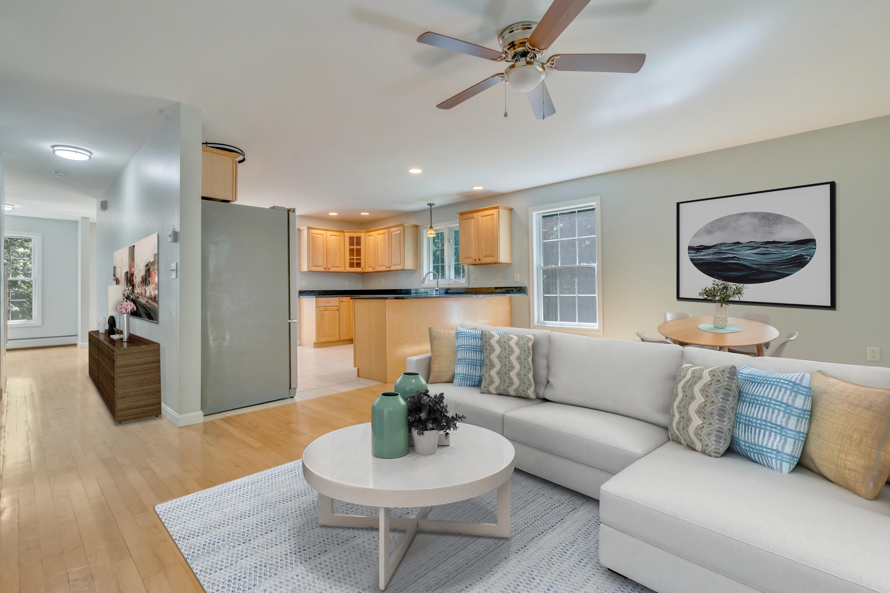 8 Woodside Drive, 1