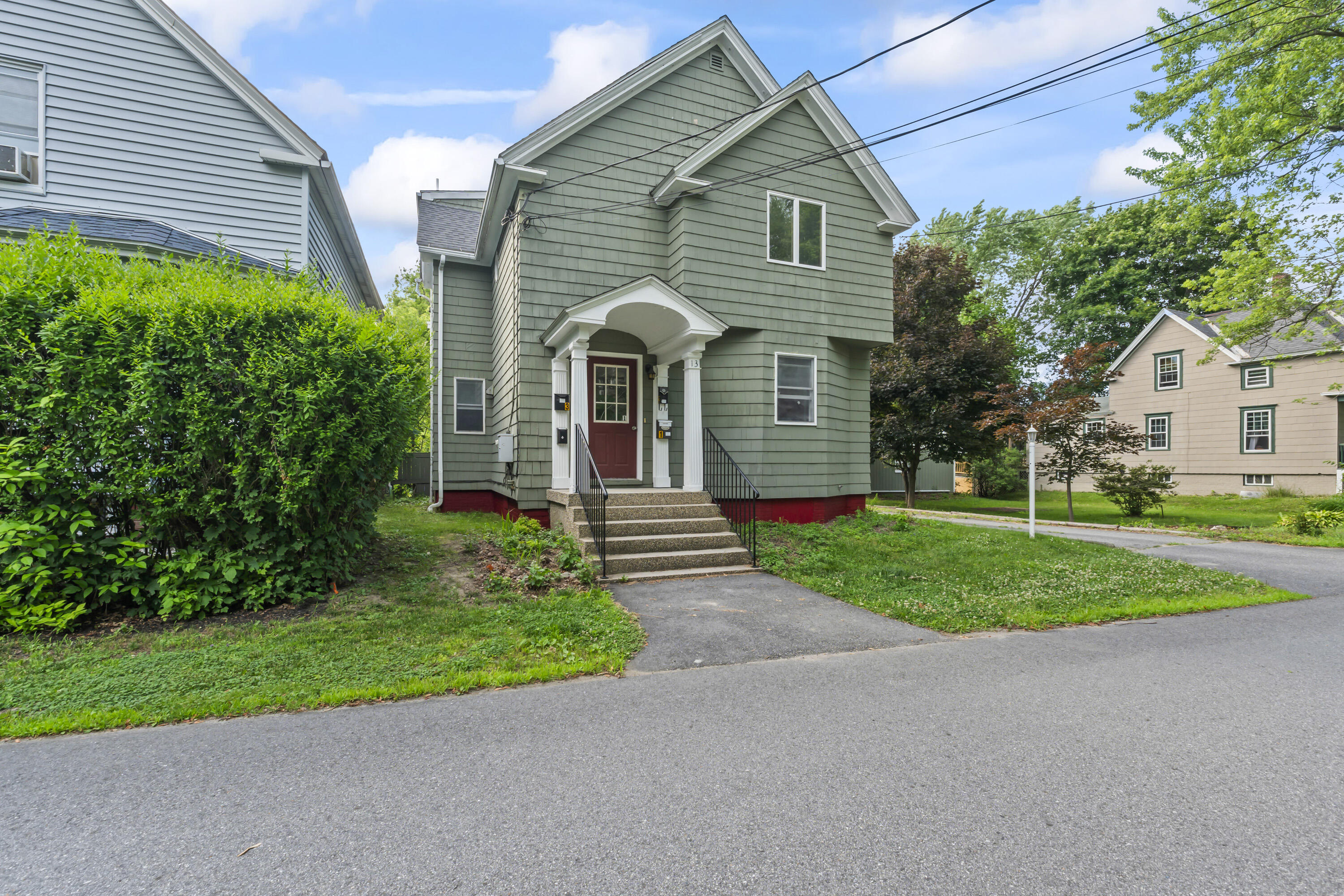 13 Newman Street