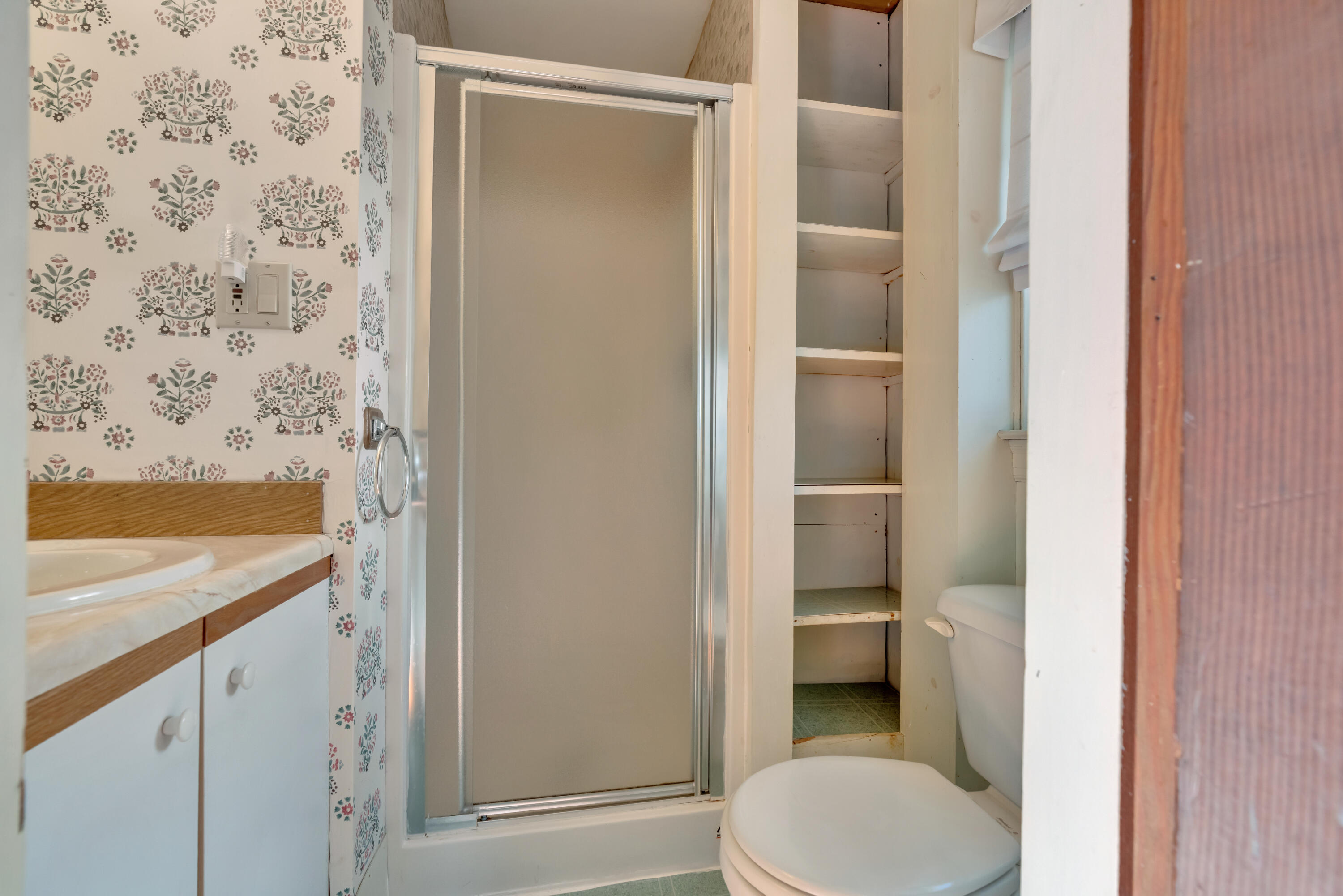 165 East Grand Avenue 5-6