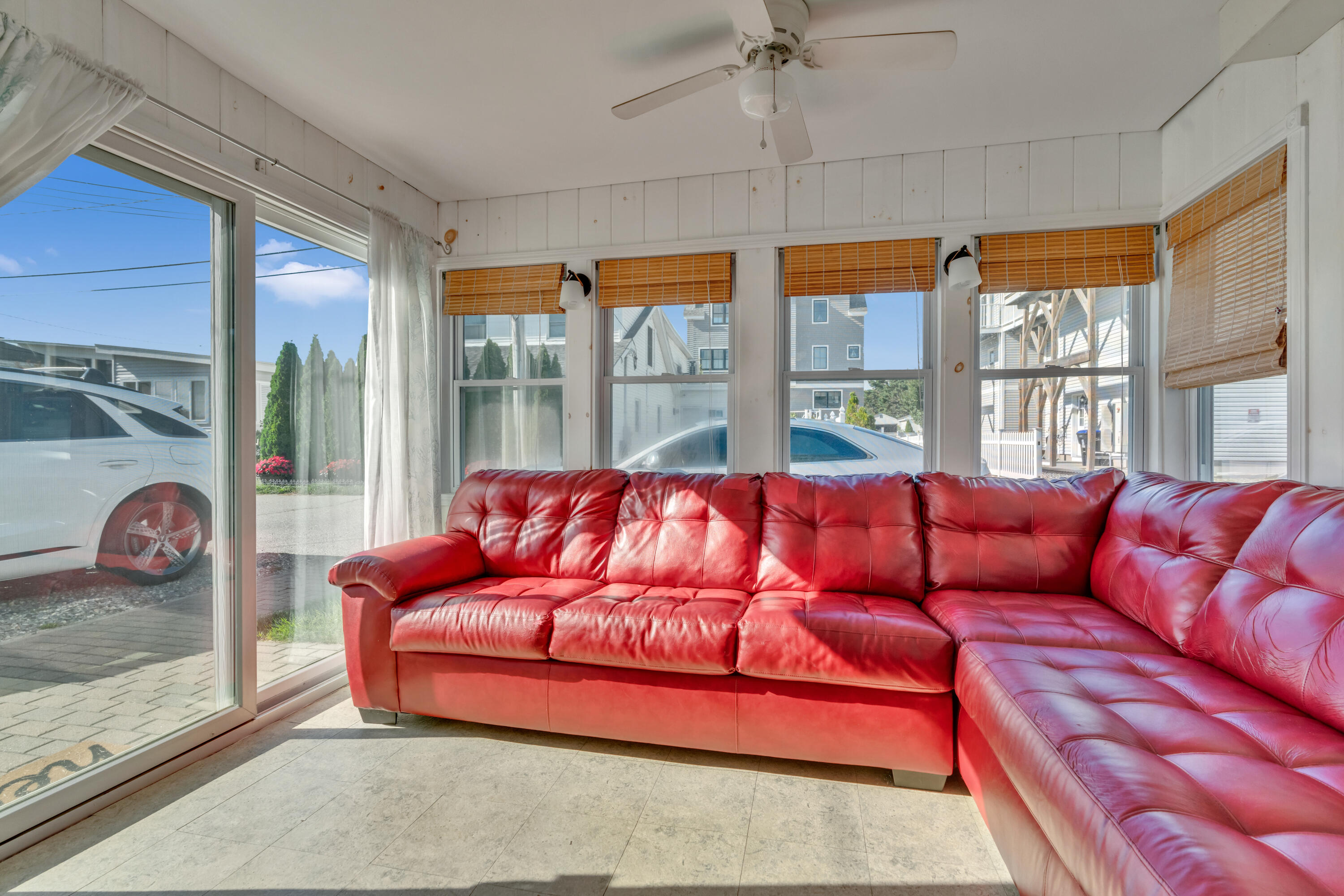 165 East Grand Avenue 5-6