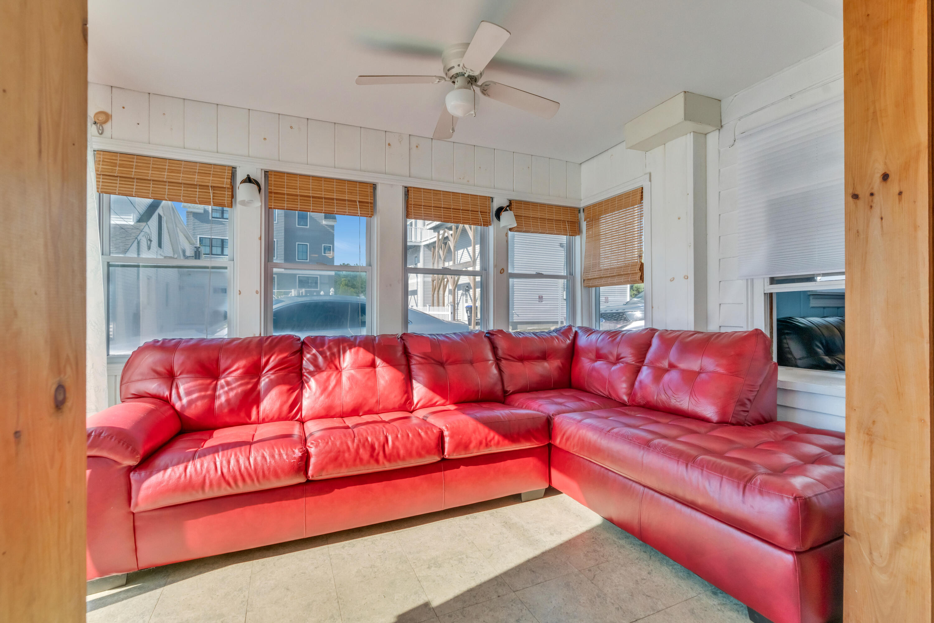 165 East Grand Avenue 5-6