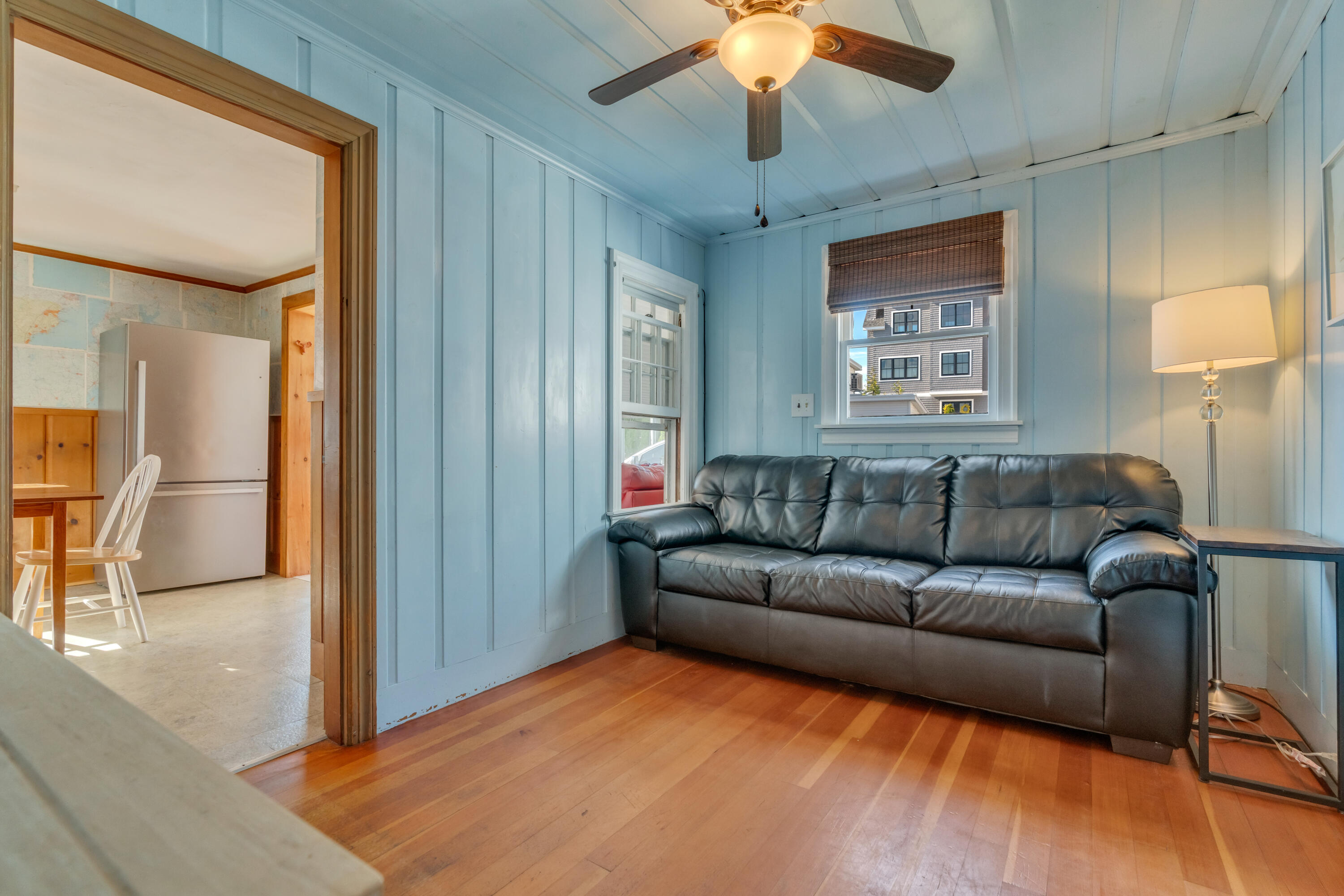 165 East Grand Avenue 5-6