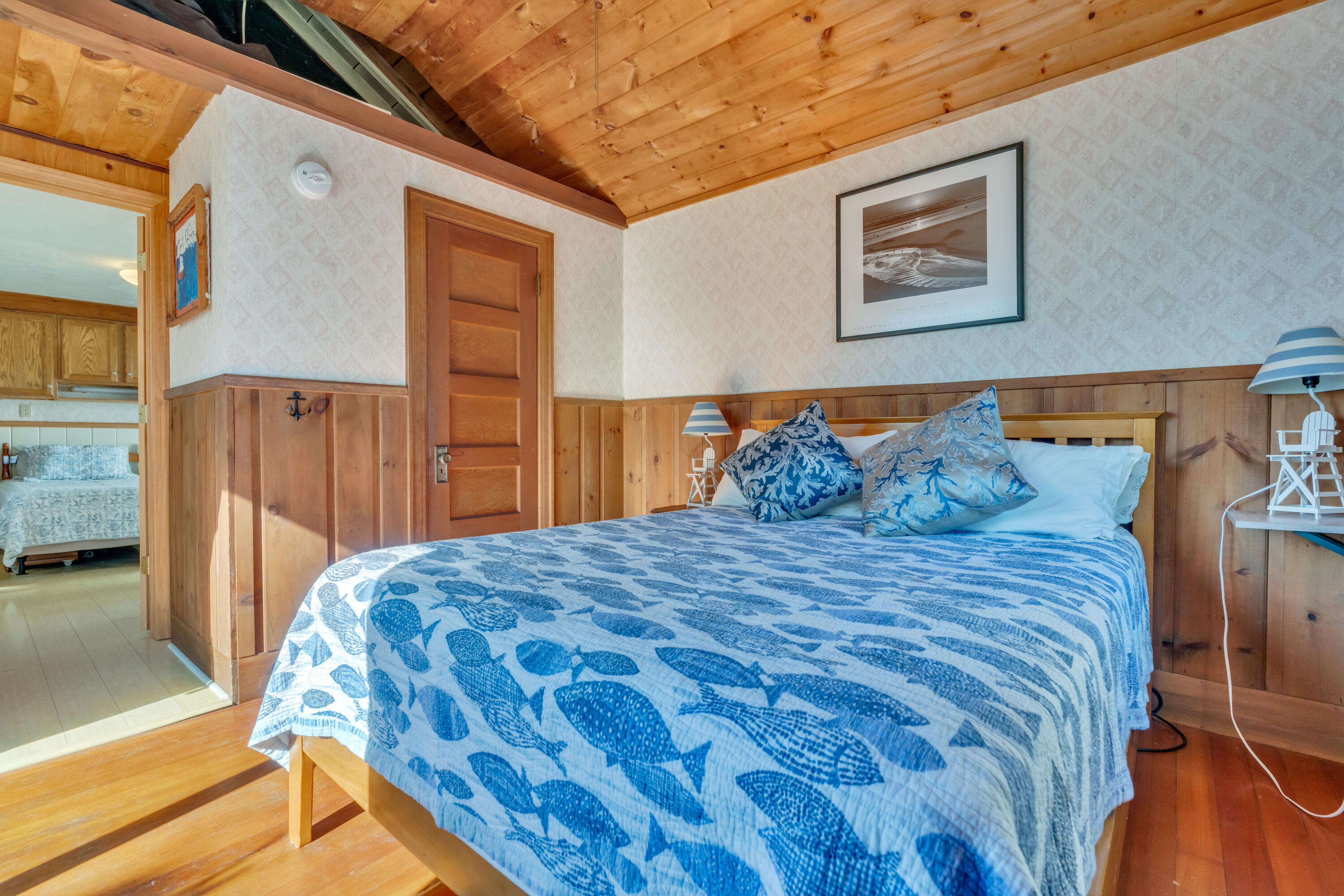 165 East Grand Avenue 5-6