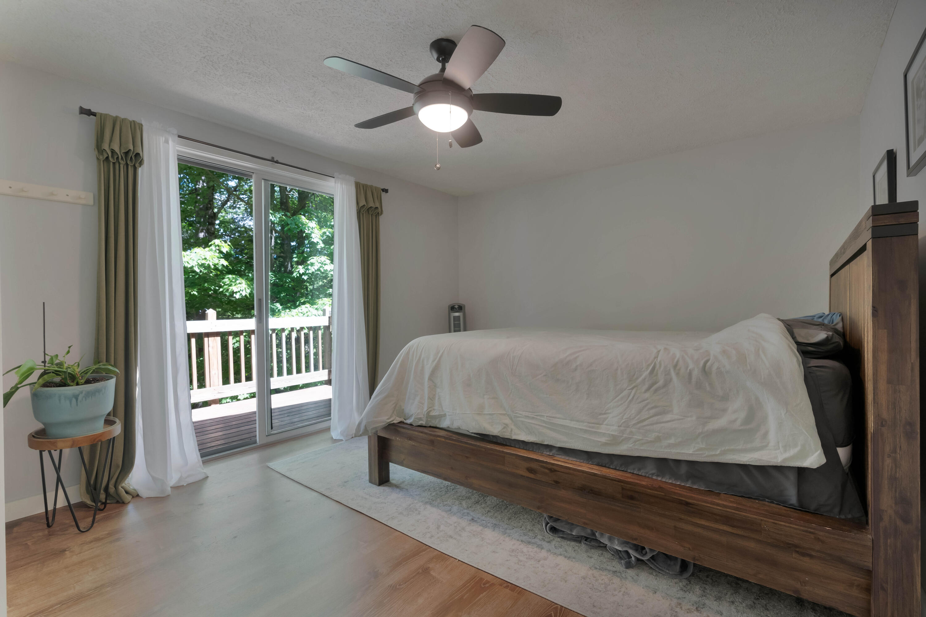 6 Page Brook Road