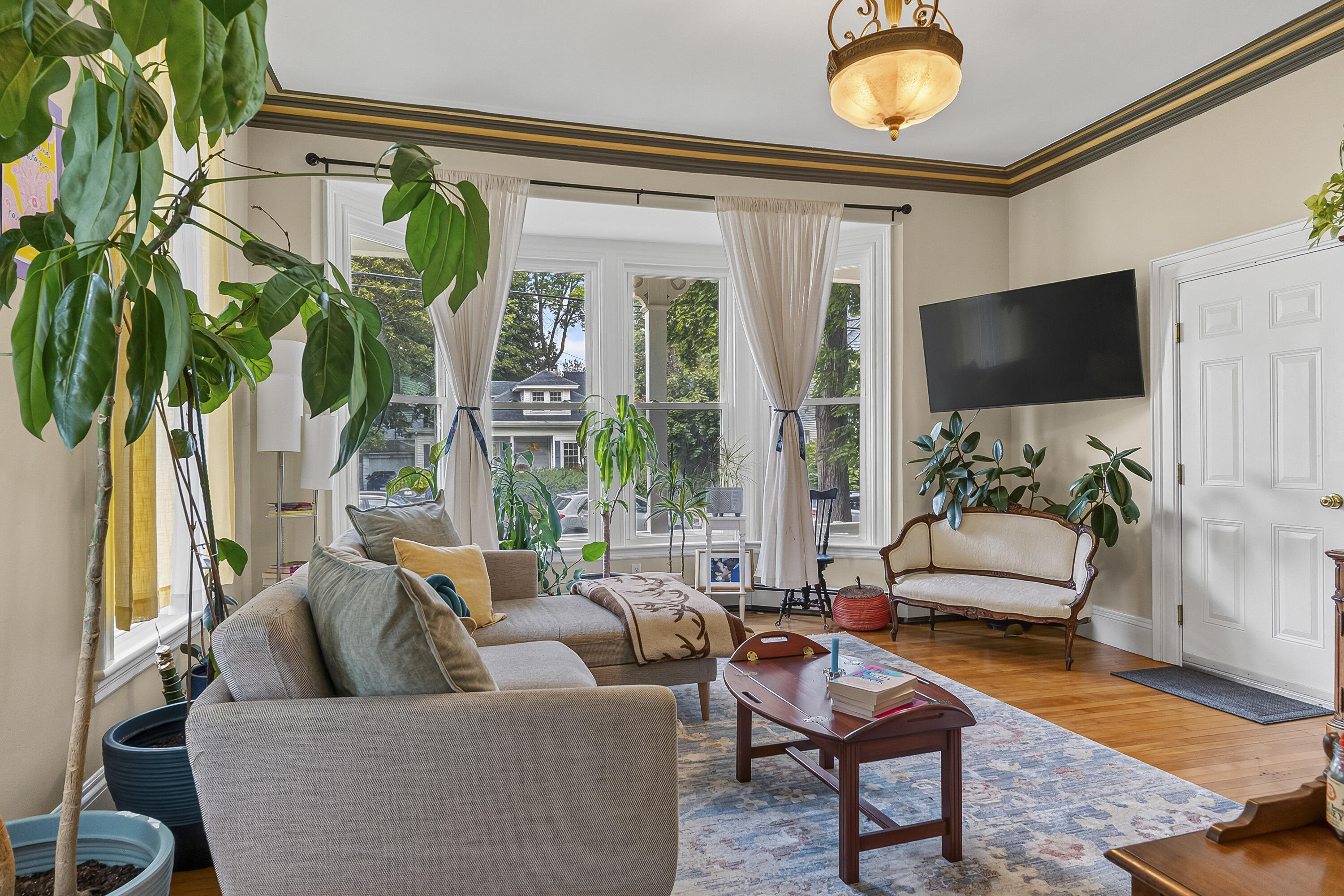 94 Pleasant Avenue