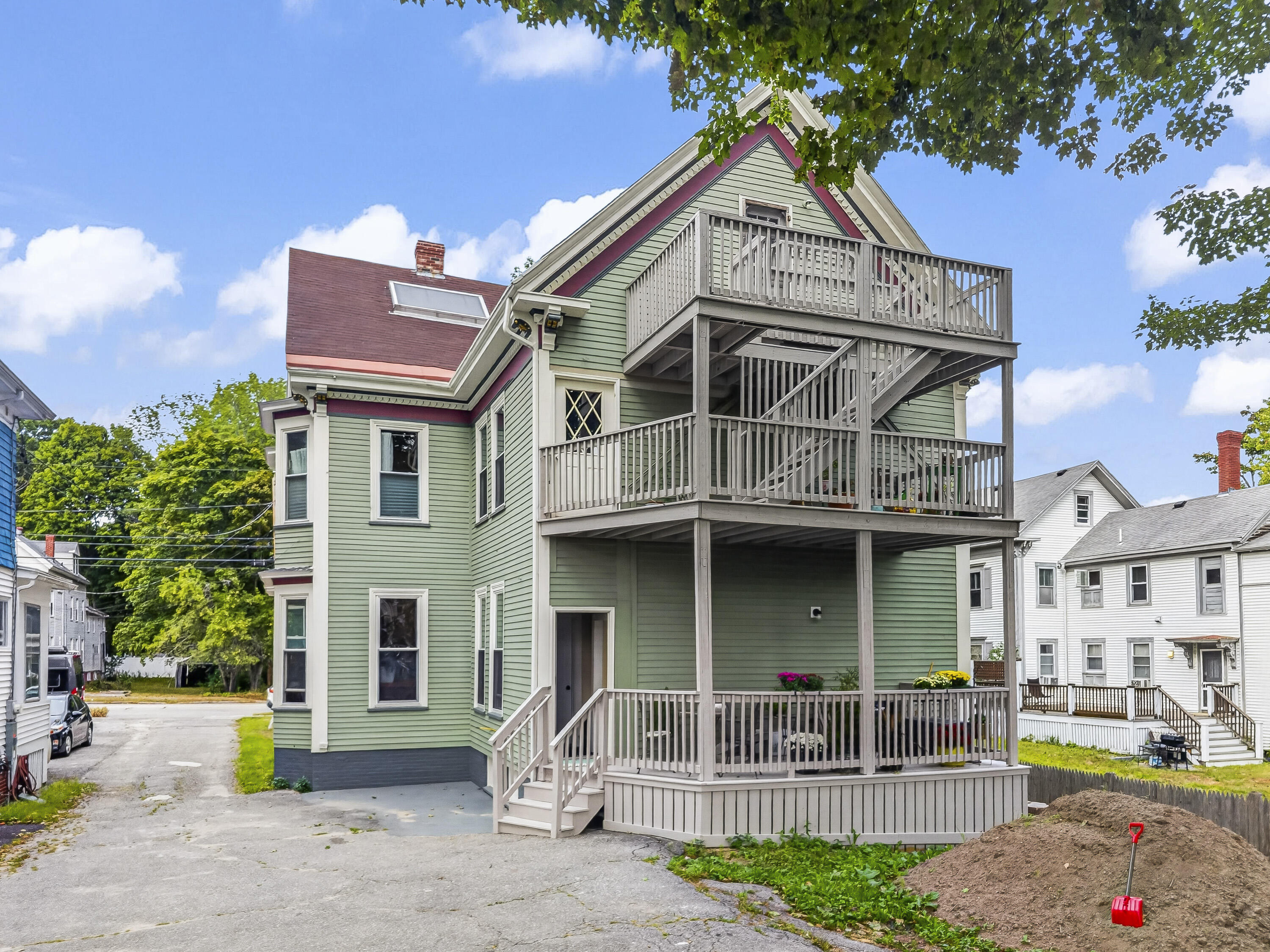 94 Pleasant Avenue