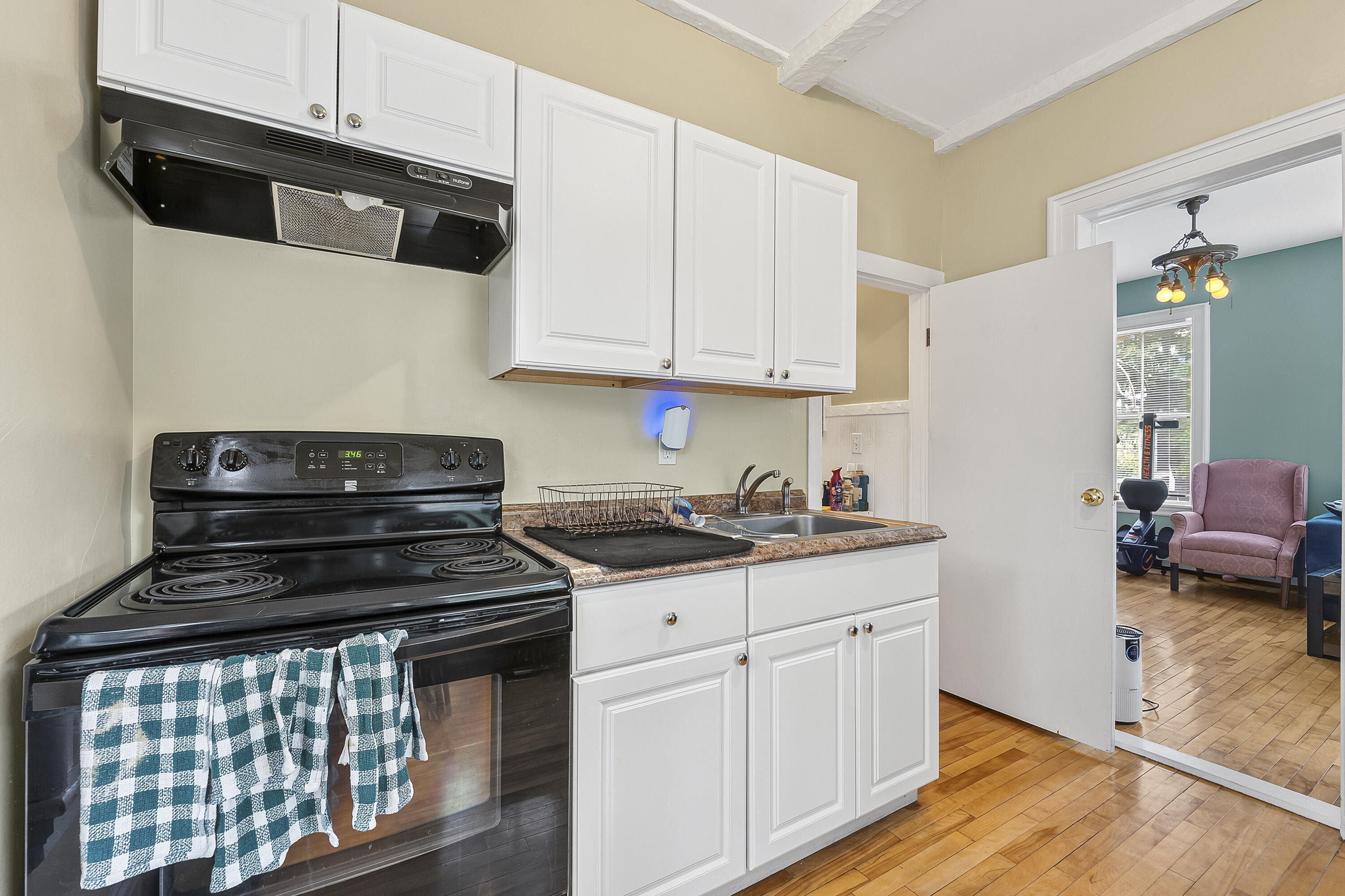 94 Pleasant Avenue